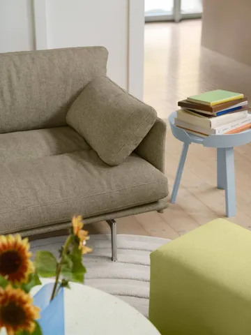 Sofá Outline Soft - Arcilla 15-patas de aluminio, 3 plazas - Muuto