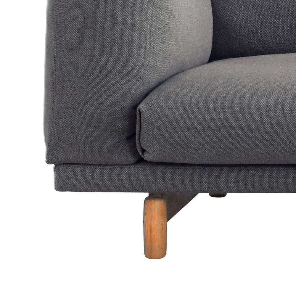 Sofá Rest, 3 plazas tela vancouver 14 light grey, patas de roble Muuto