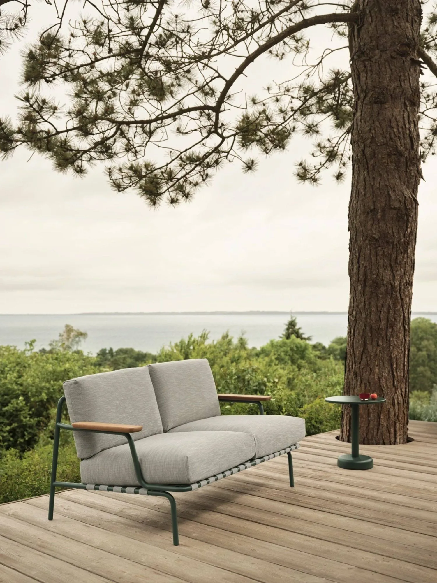 Sofá Settle de 2 plazas, Ribbed Weave 2 Dark green Muuto