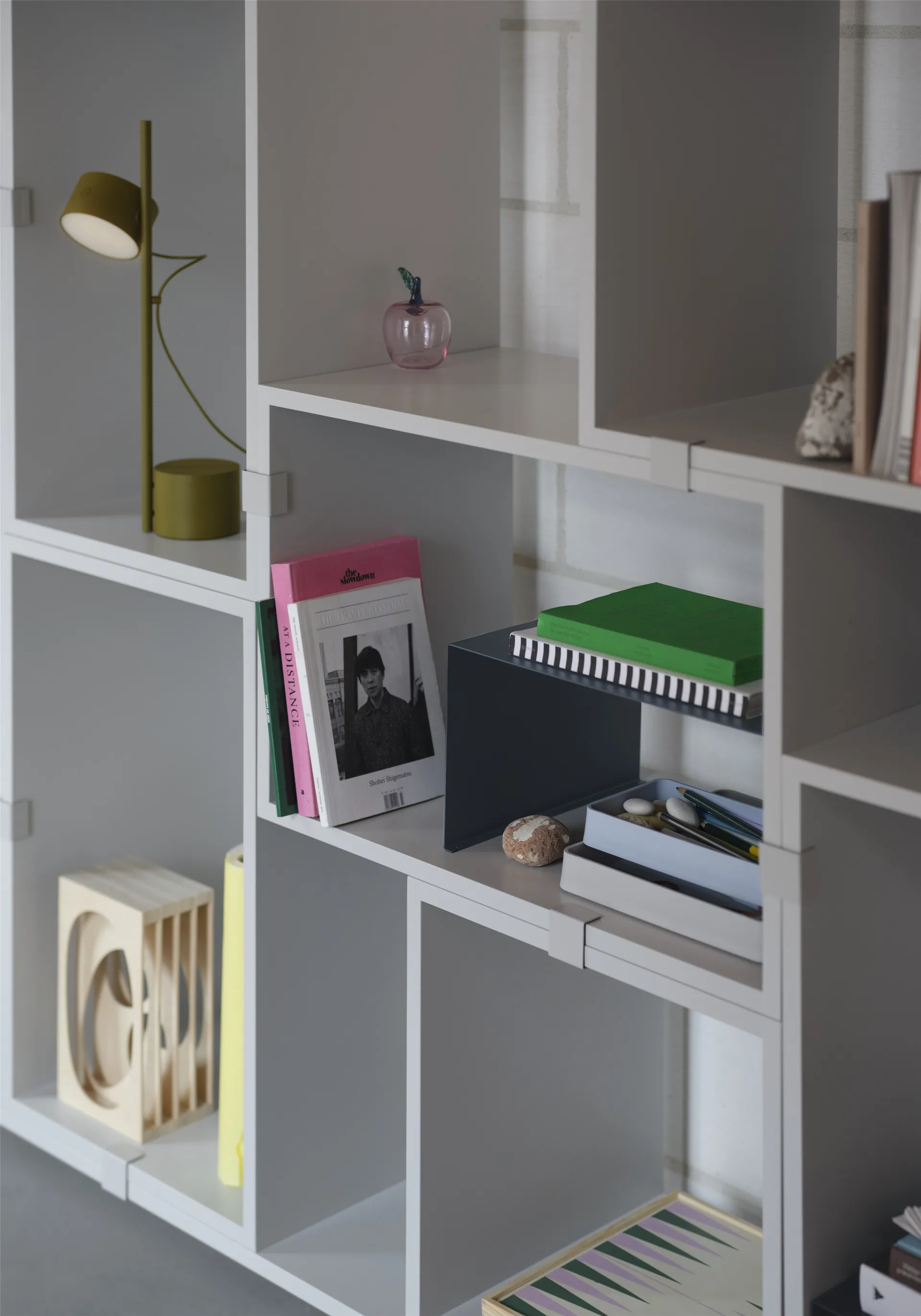 Stacked sistema de almacenamiento Bookcase Configuration 3, Roble Muuto