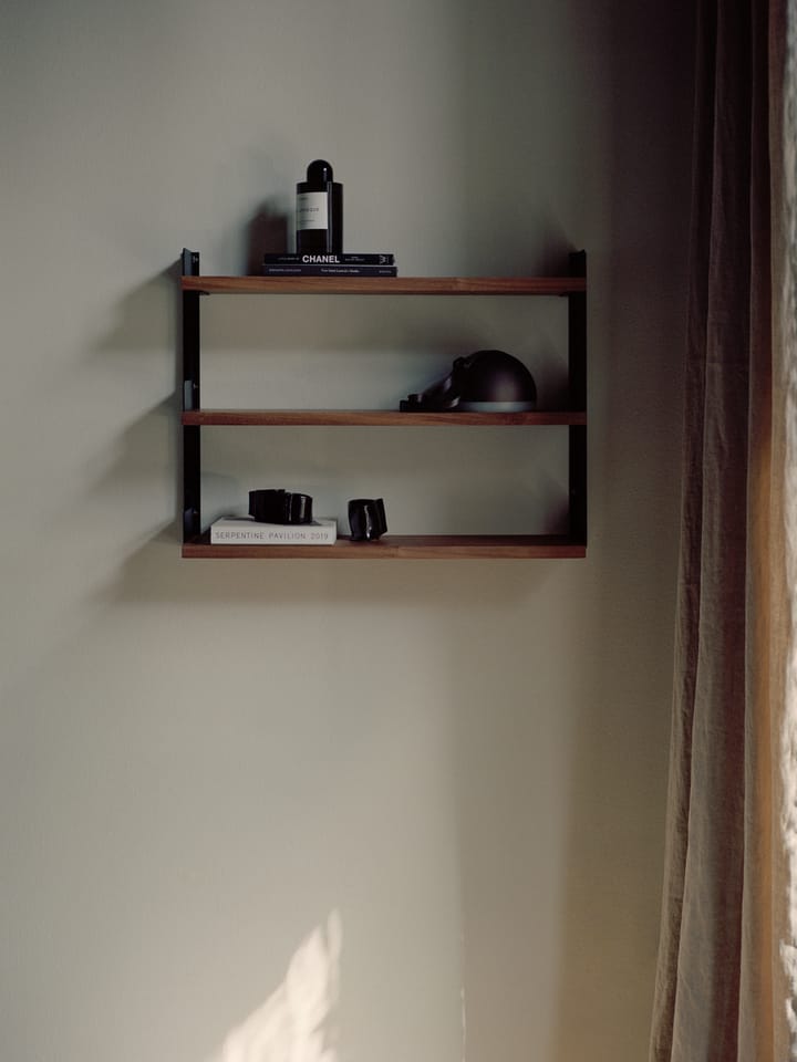 Estantería de pared New Works Tea Shelf 46x62,5 cm, Nogal New Works
