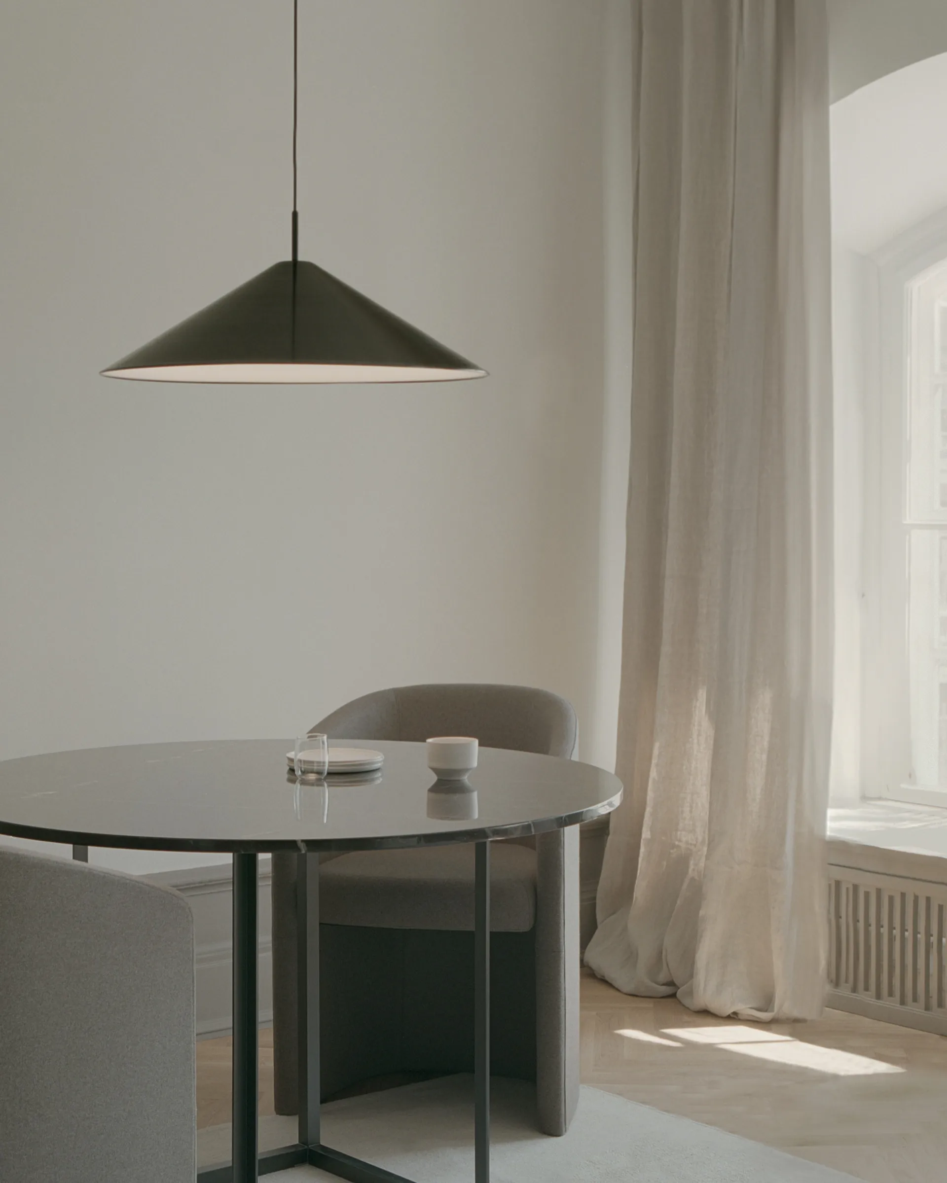 Lámpara colgante Brolly Ø70 cm, Anodized aluminium New Works