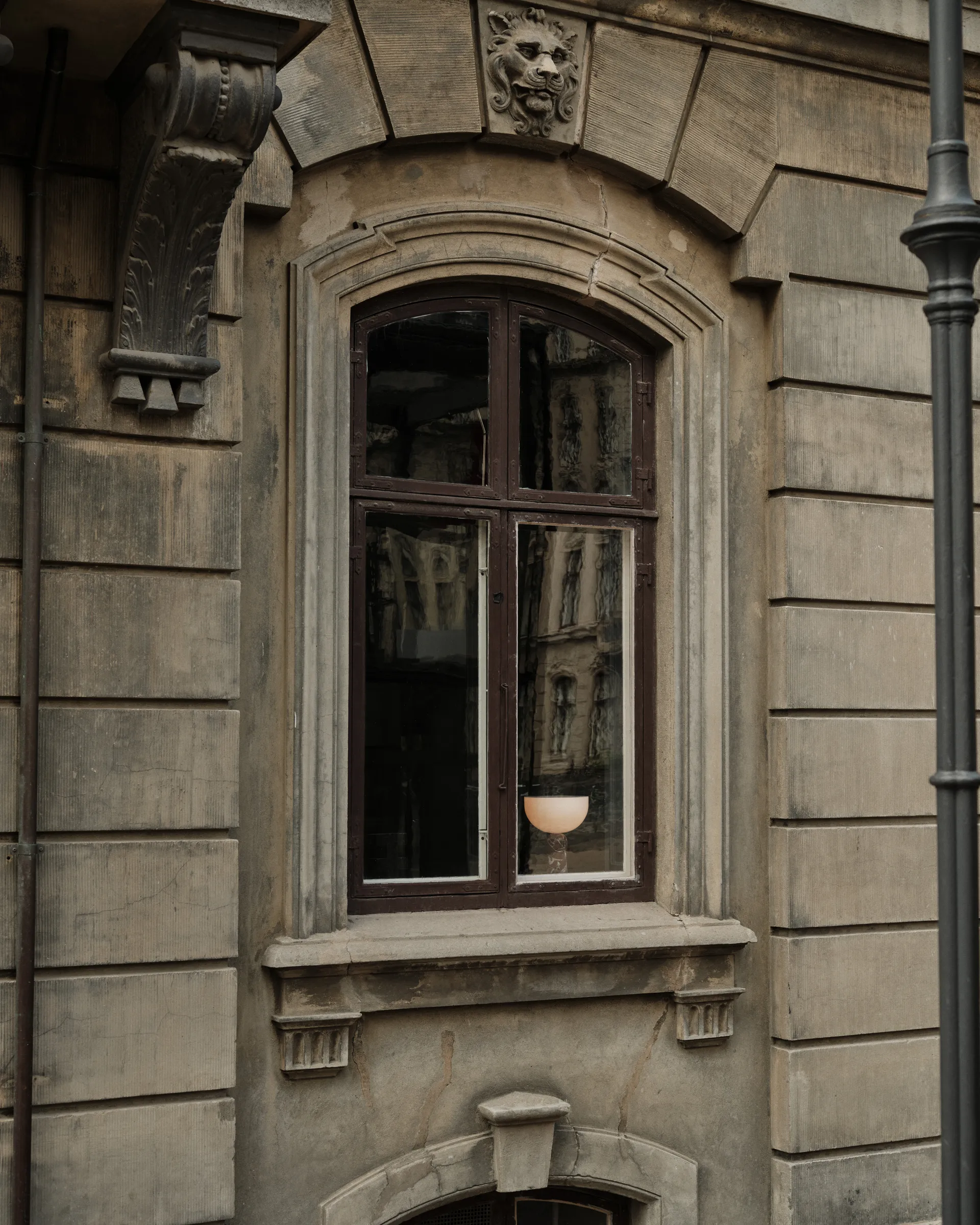 Lámpara de mesa Kizu small, Rosso Levanto New Works