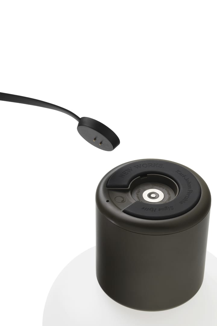 Lámpara de mesa portátil Karl-Johan, Forest green New Works