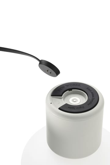 Lámpara de mesa portátil Karl-Johan - Light grey - New Works