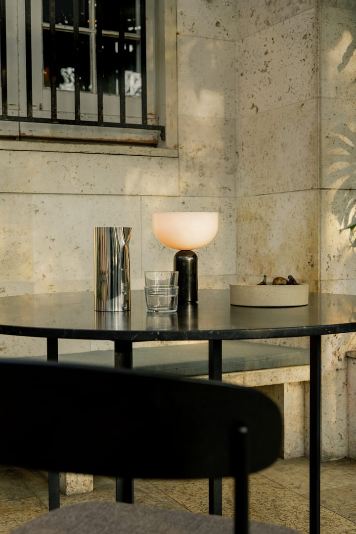 Lámpara de mesa portátil Kizu, Black marble New Works