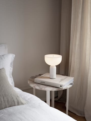 Lámpara de mesa portátil Kizu - White marble - New Works