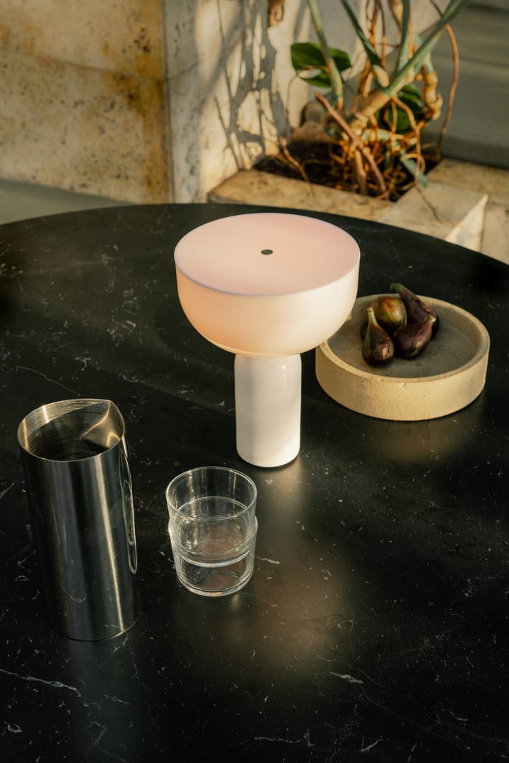 Lámpara de mesa portátil Kizu, White marble New Works