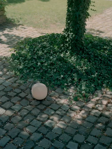 Lámpara de mesa portátil Lantern 23x18 cm - Negro - New Works