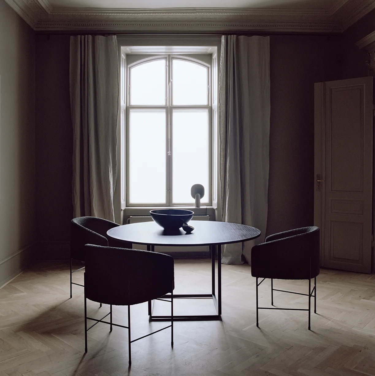 Lámpara de mesa Ware, Mole grey New Works