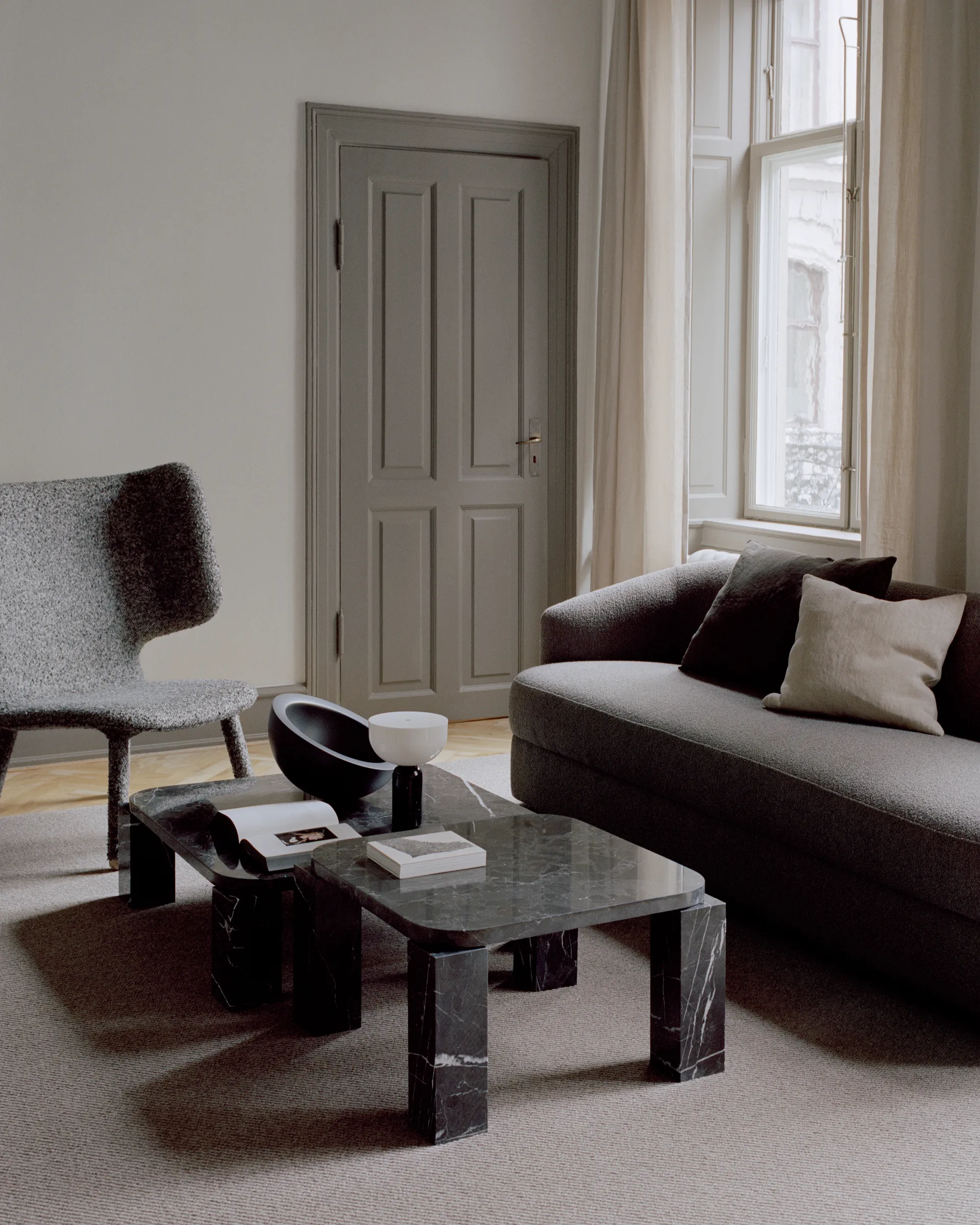 Mesa de centro Atlas 82x82 cm, Mármol Costa Negro New Works