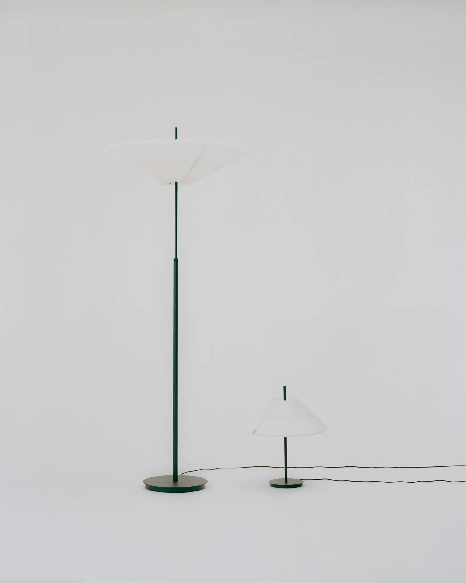 Nebra lámpara de mesa, White (blanco) New Works