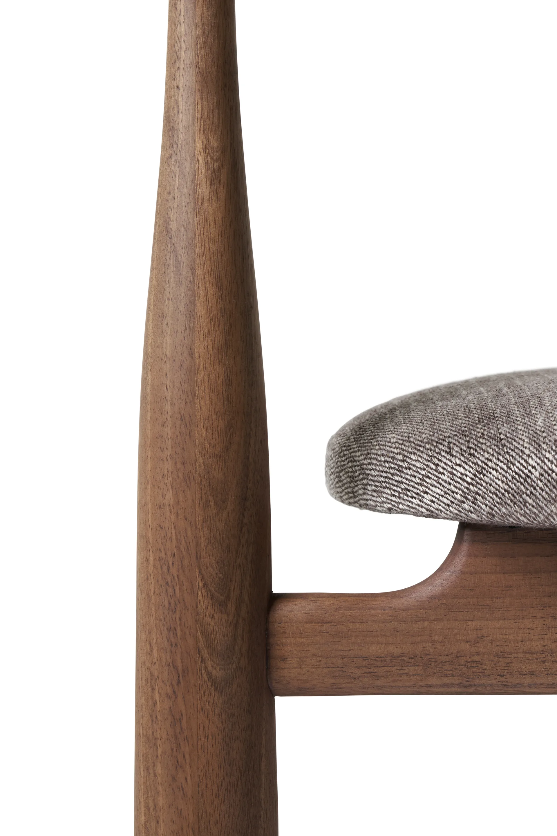 Silla con reposabrazos Bukowski, Carnarvon 022-nogal New Works