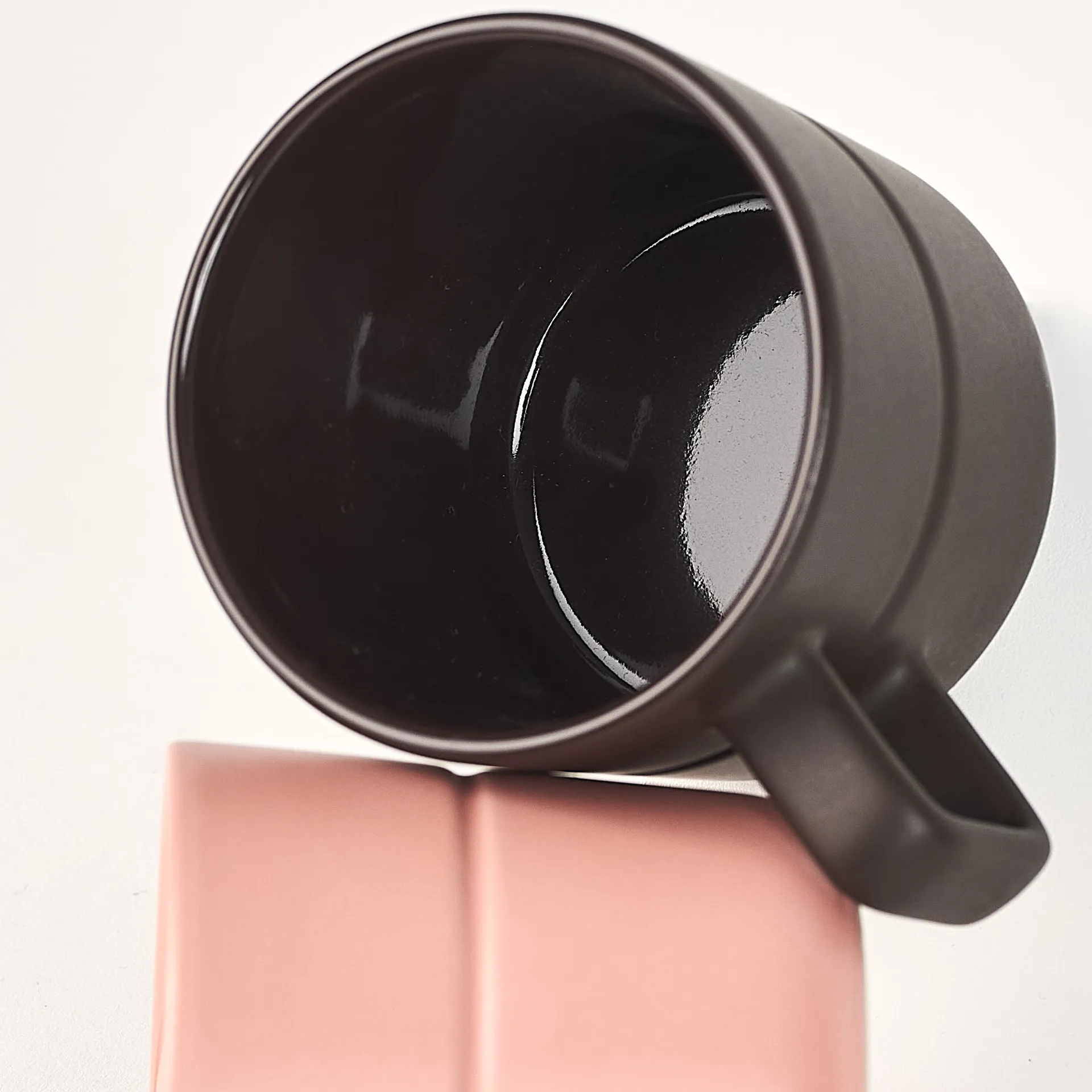 2 Tazas Lines 30 cl, marrón NJRD