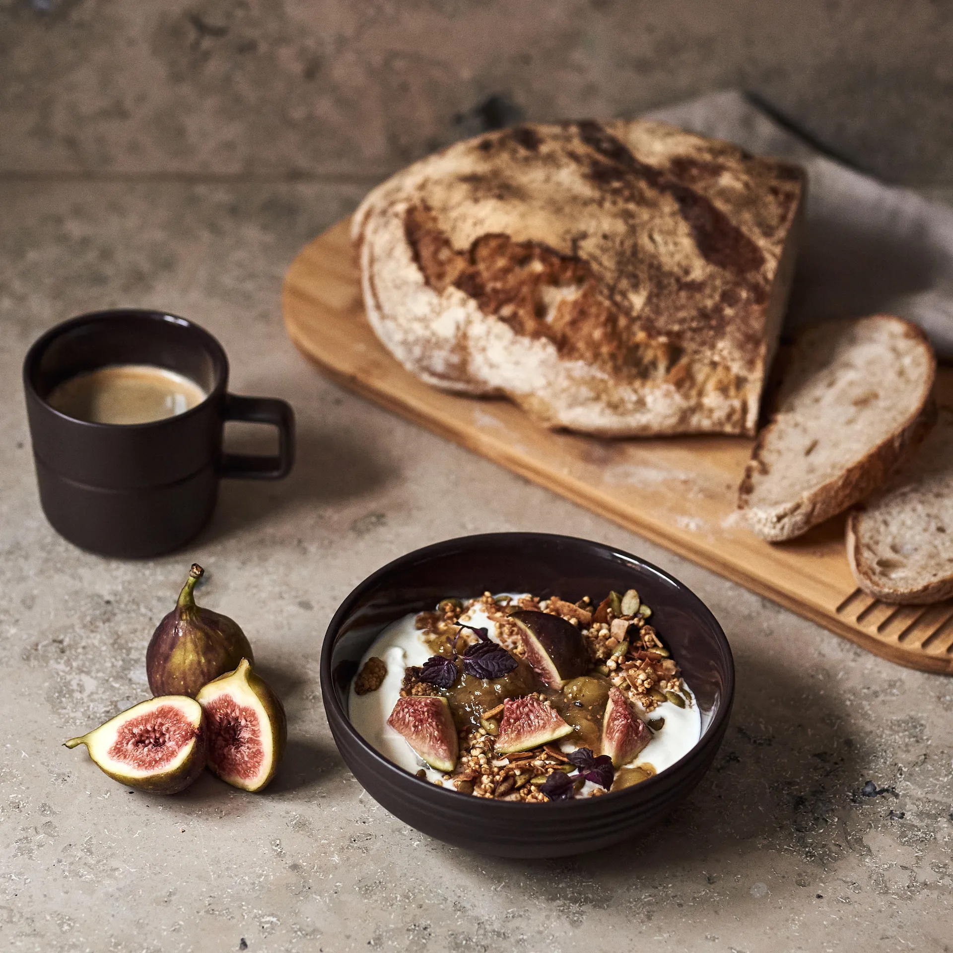 2 Tazas Lines 30 cl, marrón NJRD