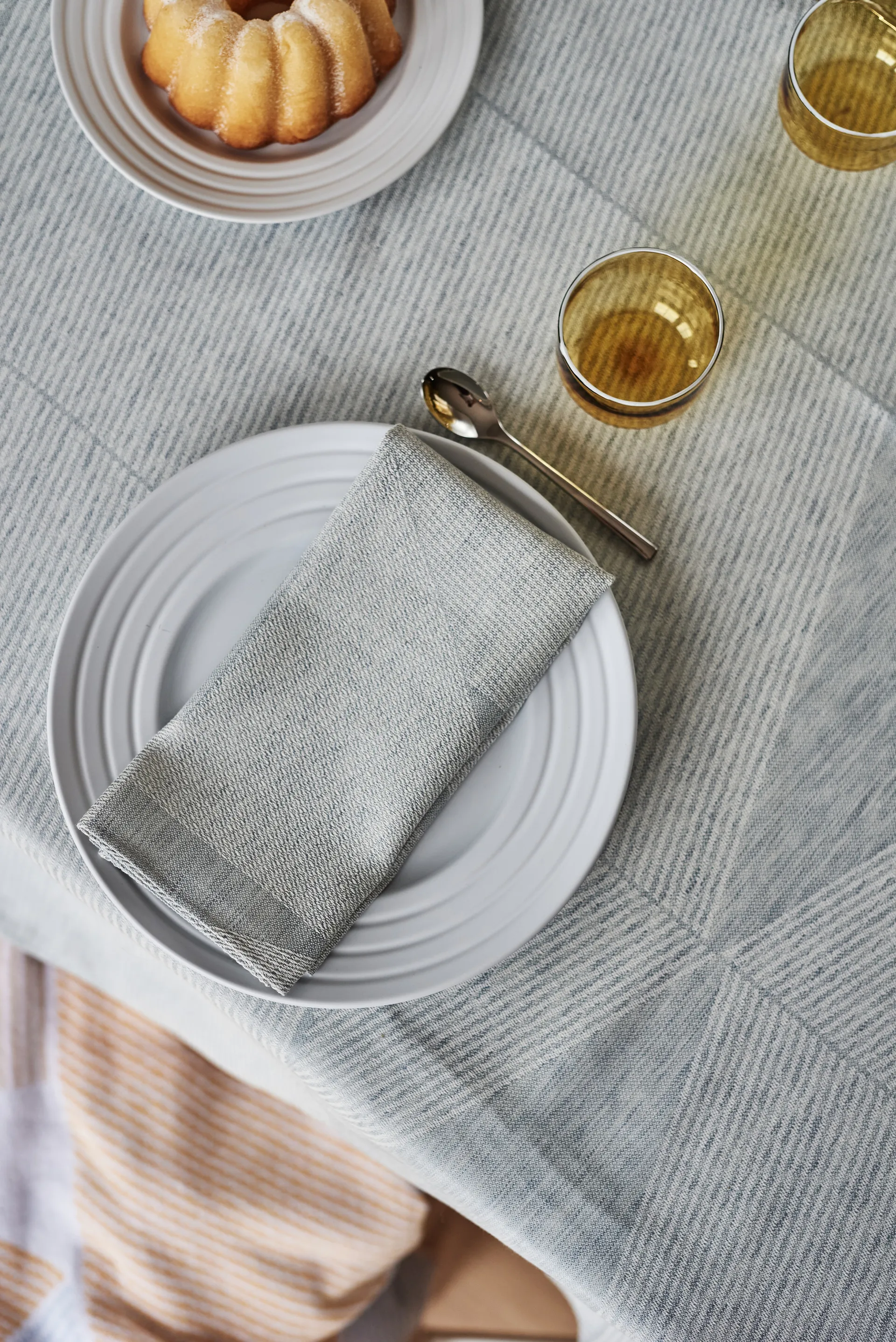 4 Servilletas Metric 47x47 cm, azul-blanco NJRD