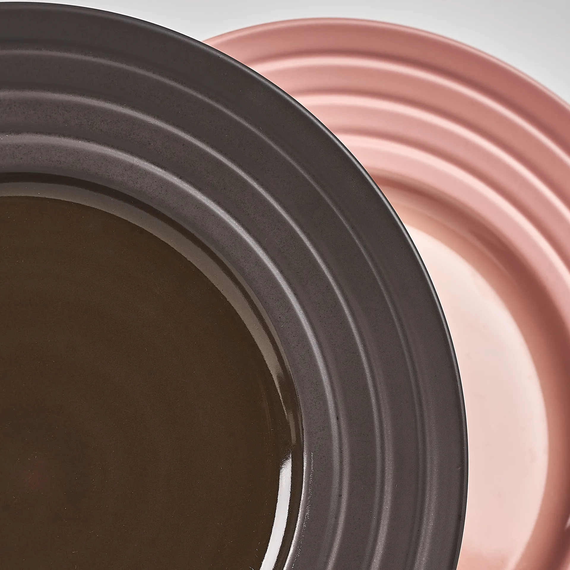 6 Platos Lines Ø27 cm, marrón NJRD