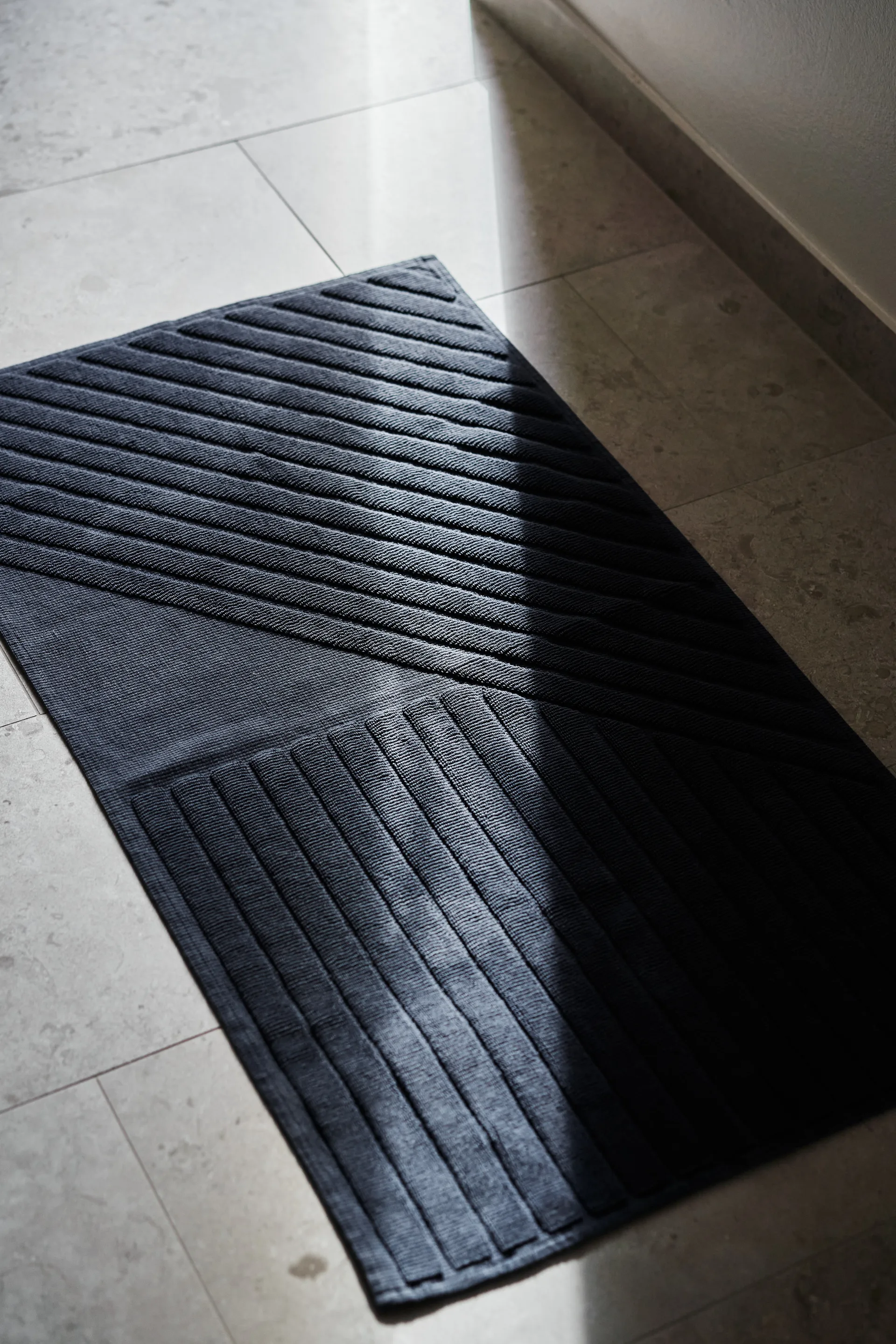 Alfombra de baño Stripes 50x90 cm, azul NJRD