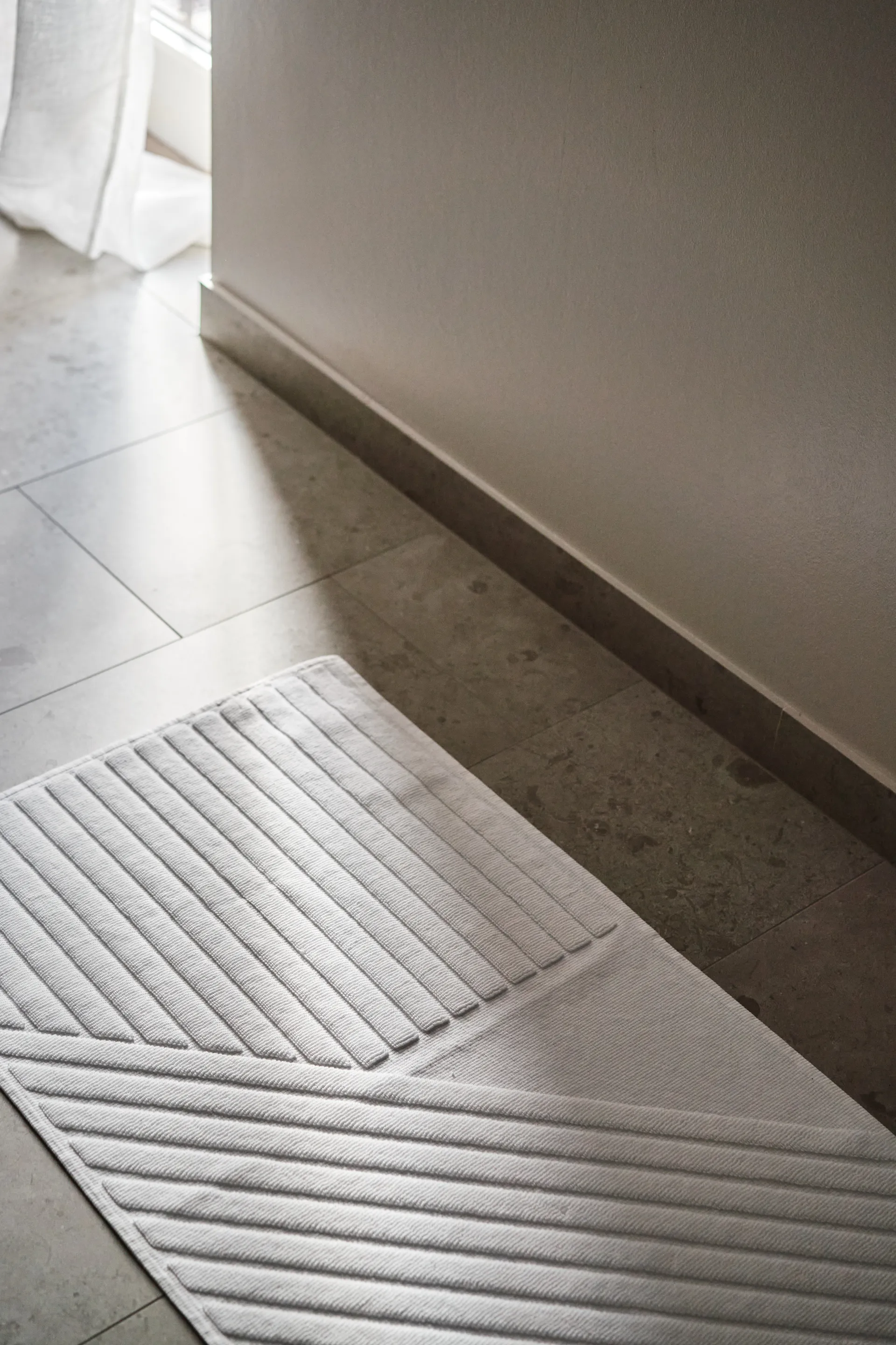 Alfombra de baño Stripes 50x90 cm, blanco NJRD