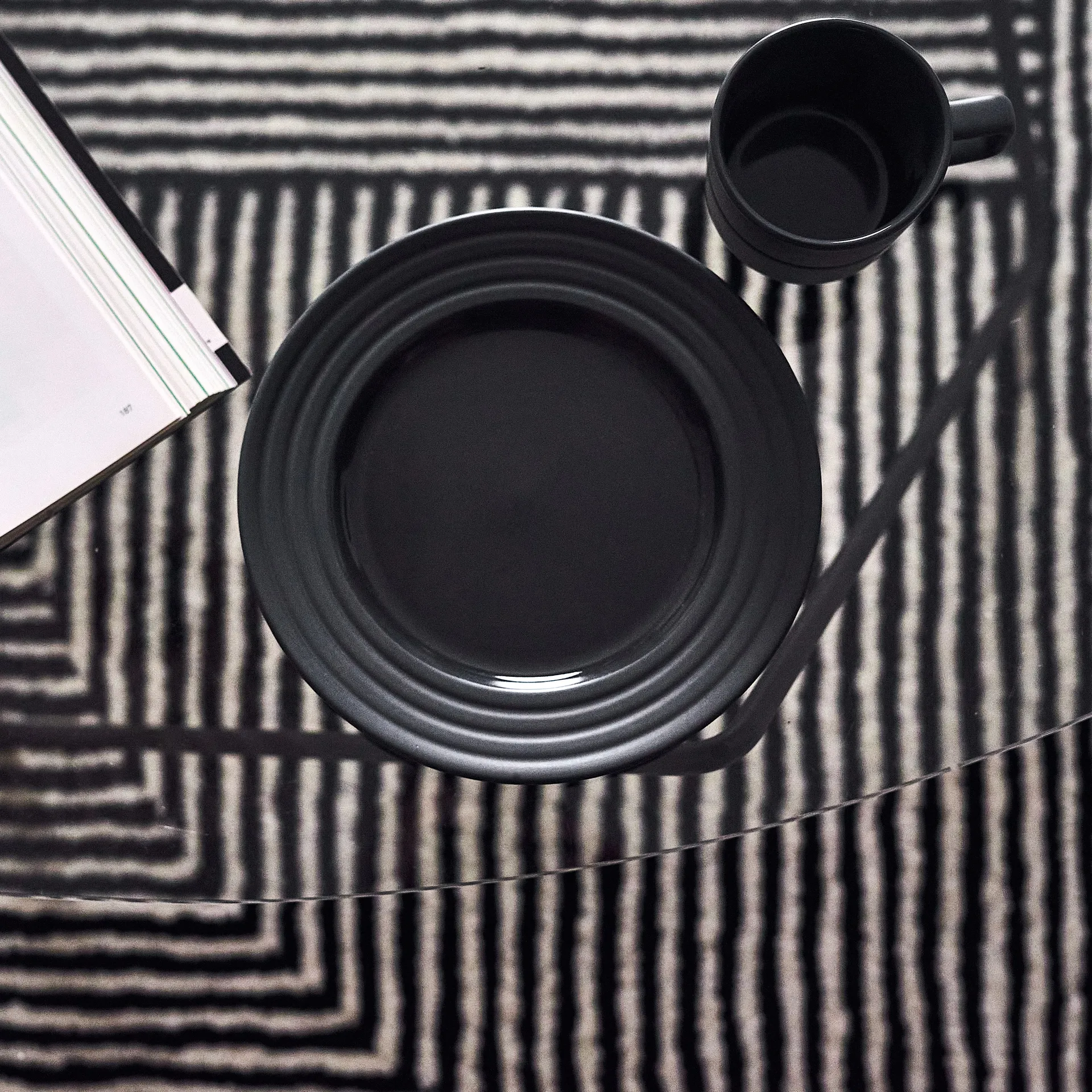 Alfombra de lana Circles blanco natural, 170x240 cm NJRD