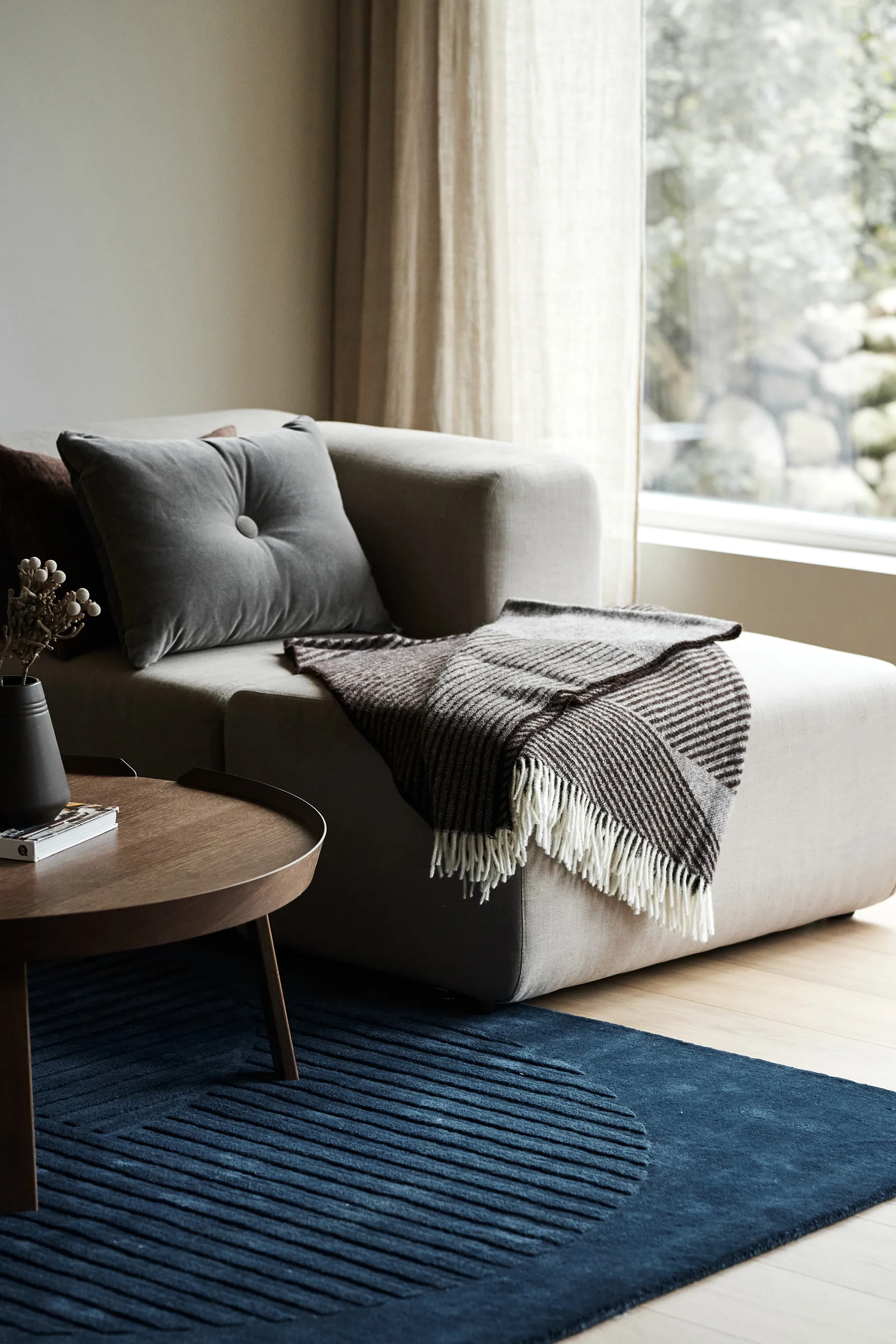 Alfombra de lana Levels circles azul, 200x300 cm NJRD