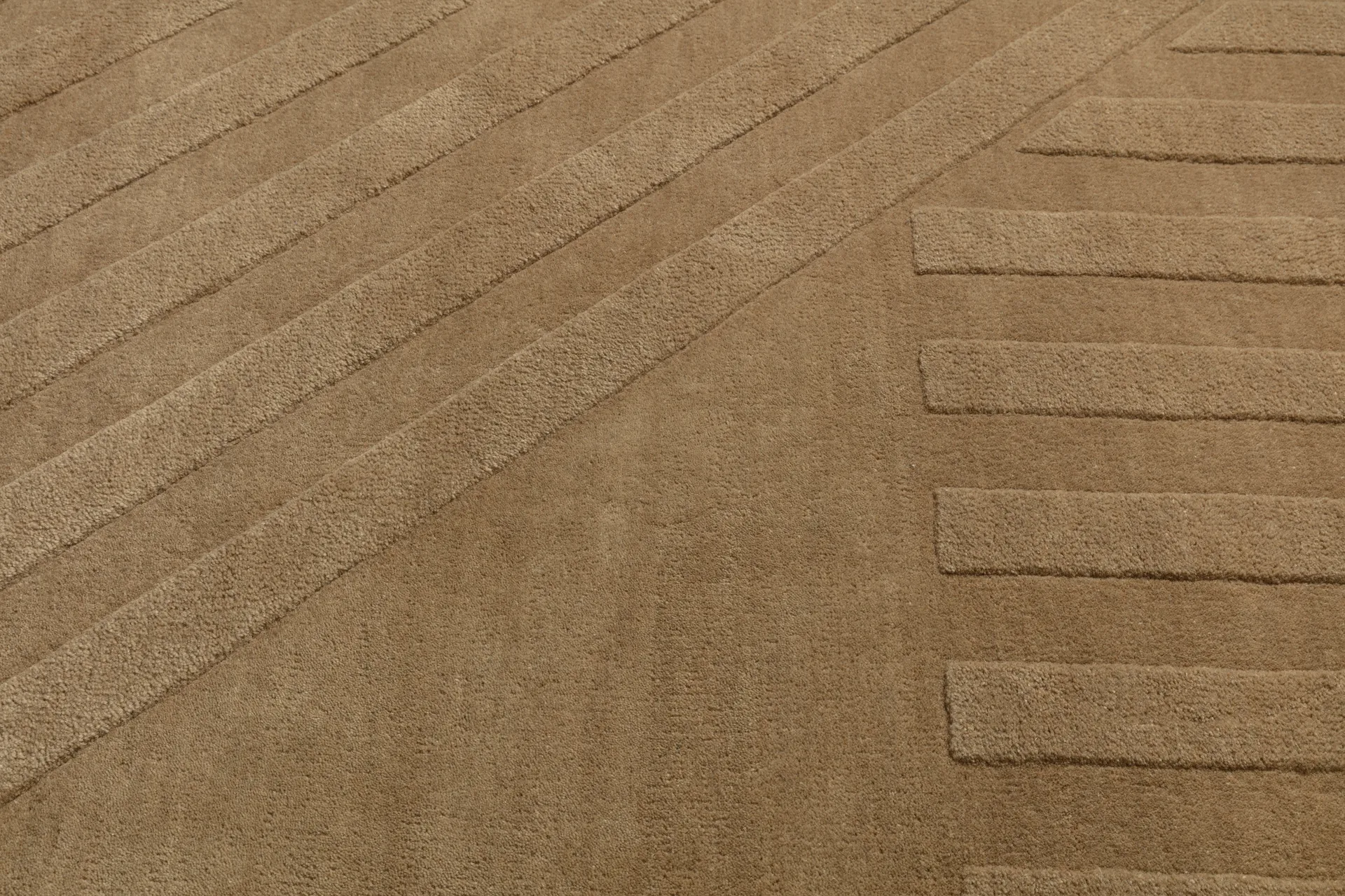 Alfombra de lana Levels stripes beige, Stripes beige, 170x240 cm NJRD