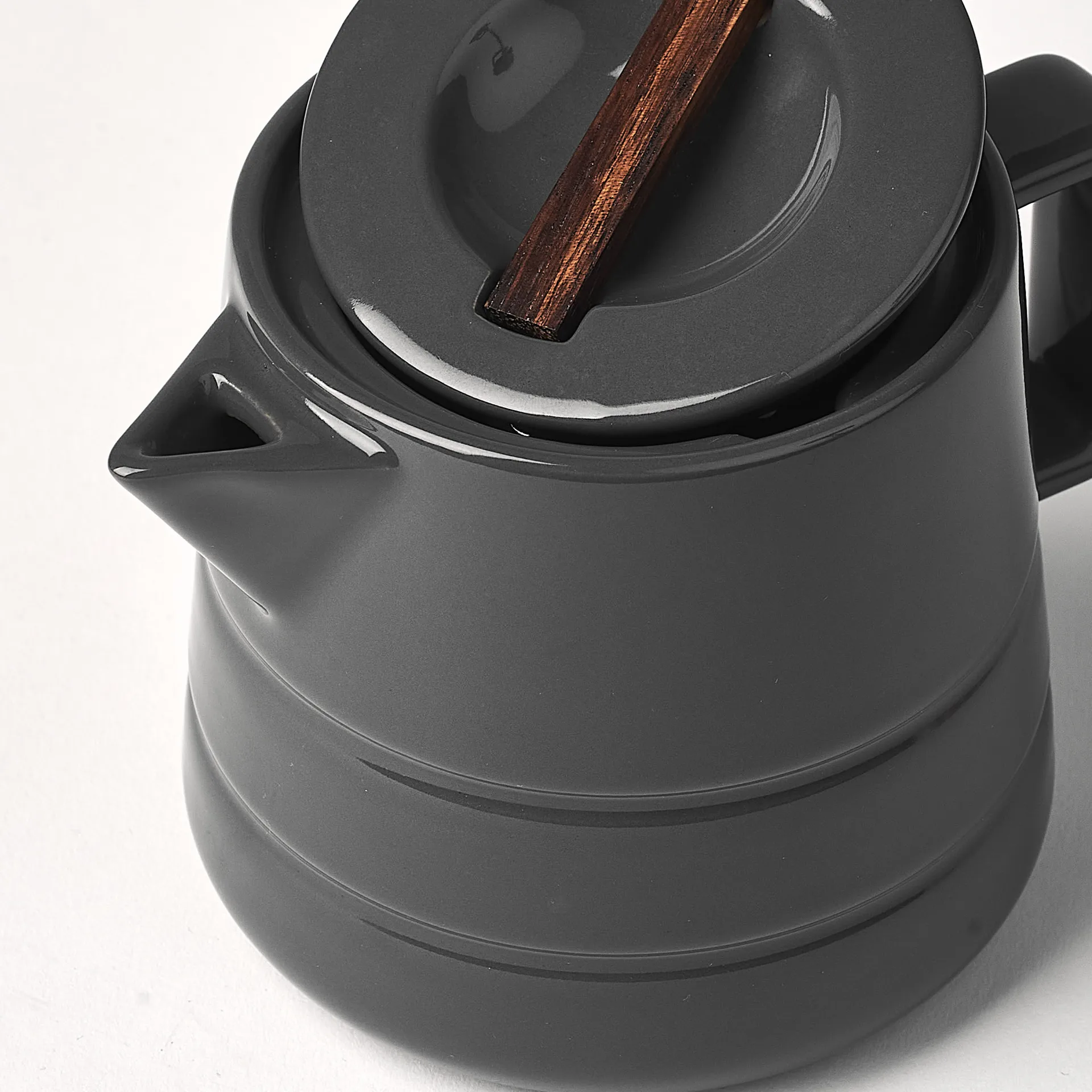 Jarra de leche Lines 50 cl, gris oscuro NJRD