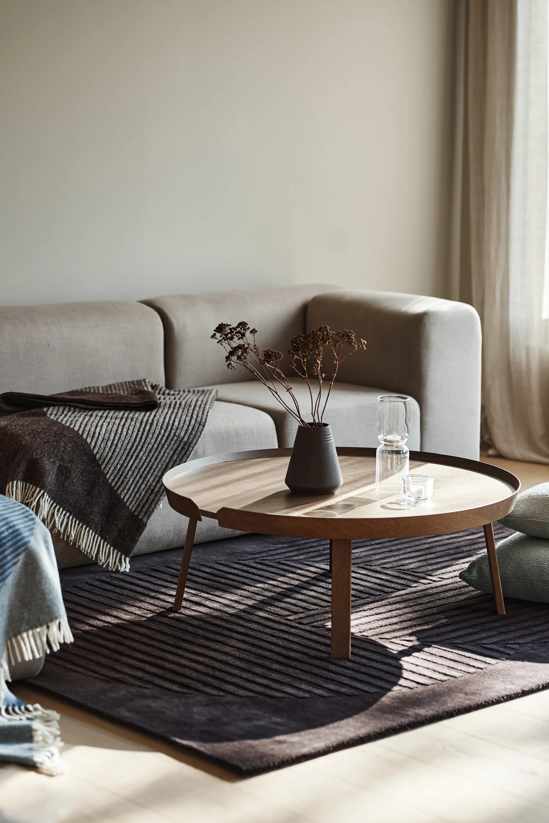 Jarrón Lines 18 cm, marrón NJRD