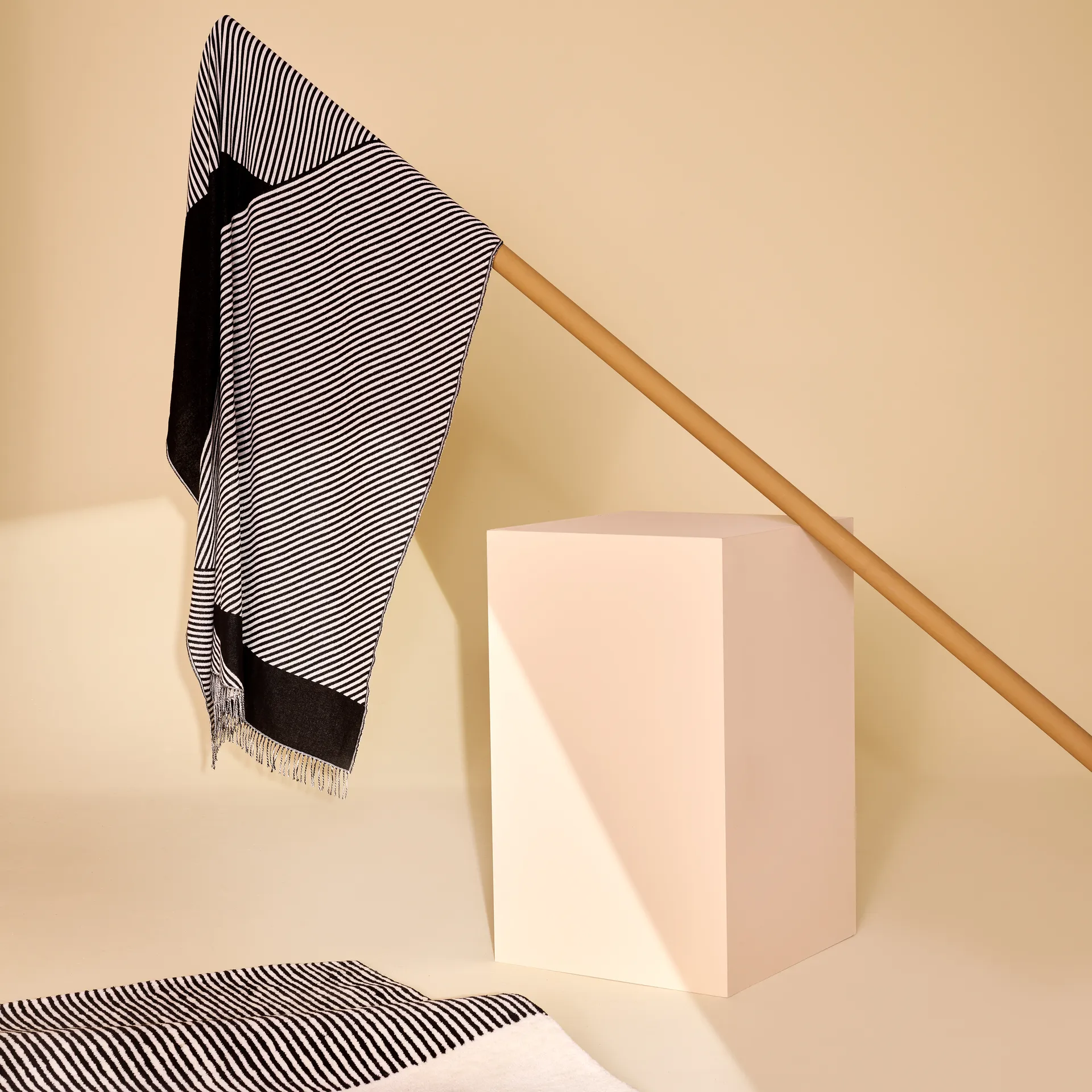 Manta de algodón Stripes, negro NJRD