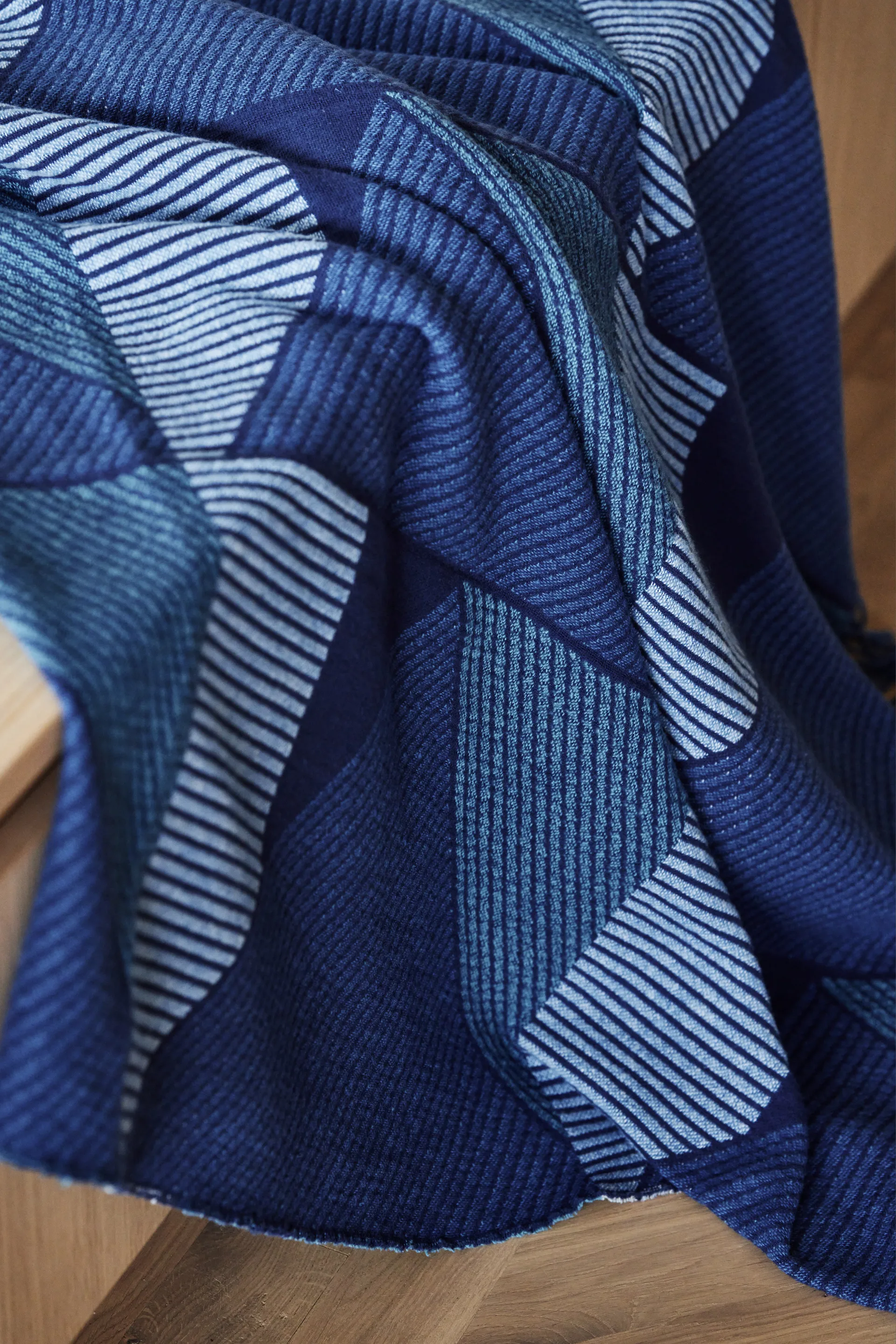 Metric focus Núm. 3 manta de algodón 130x185 cm, Azul NJRD