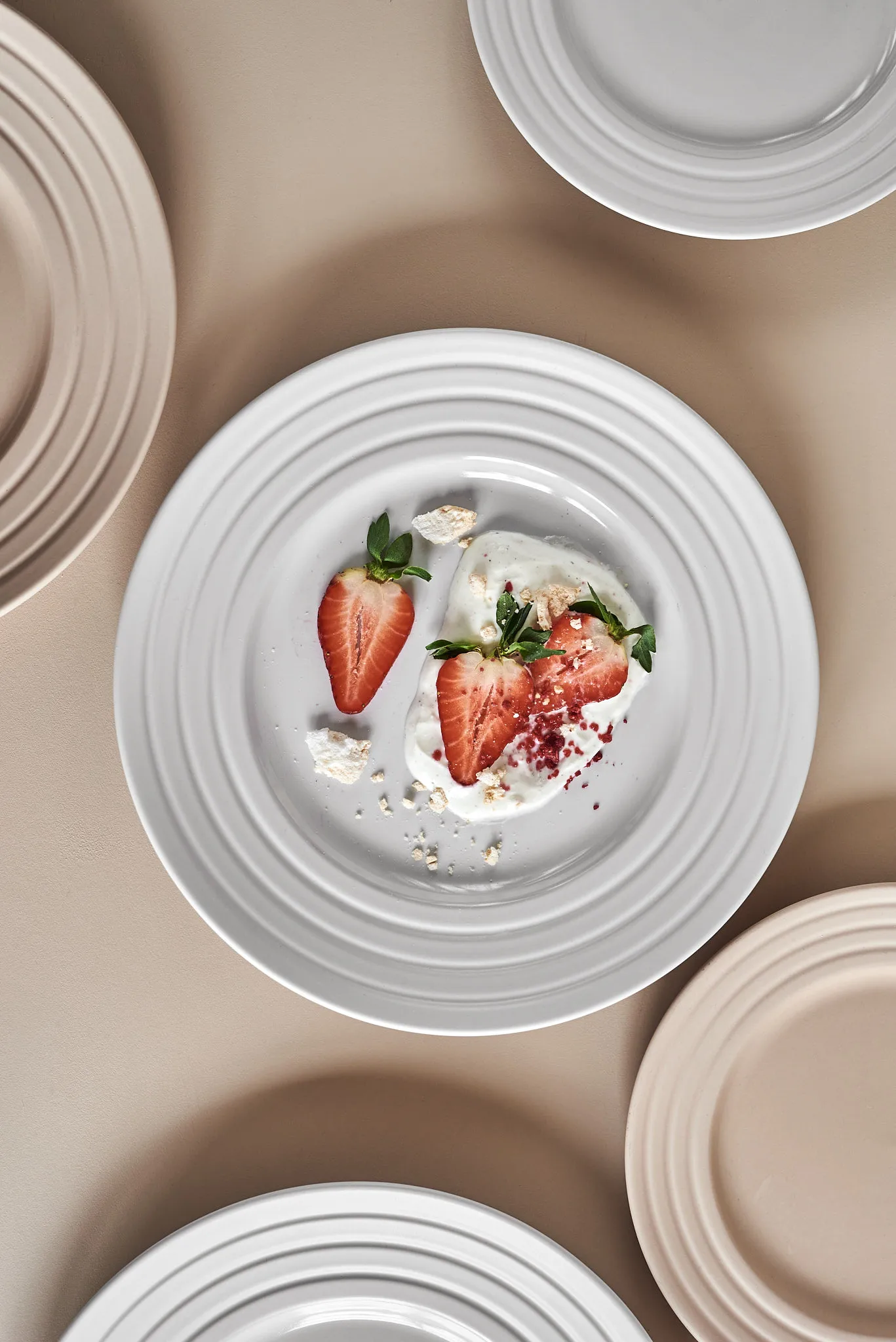 Plato Lines Ø27 cm, blanco NJRD