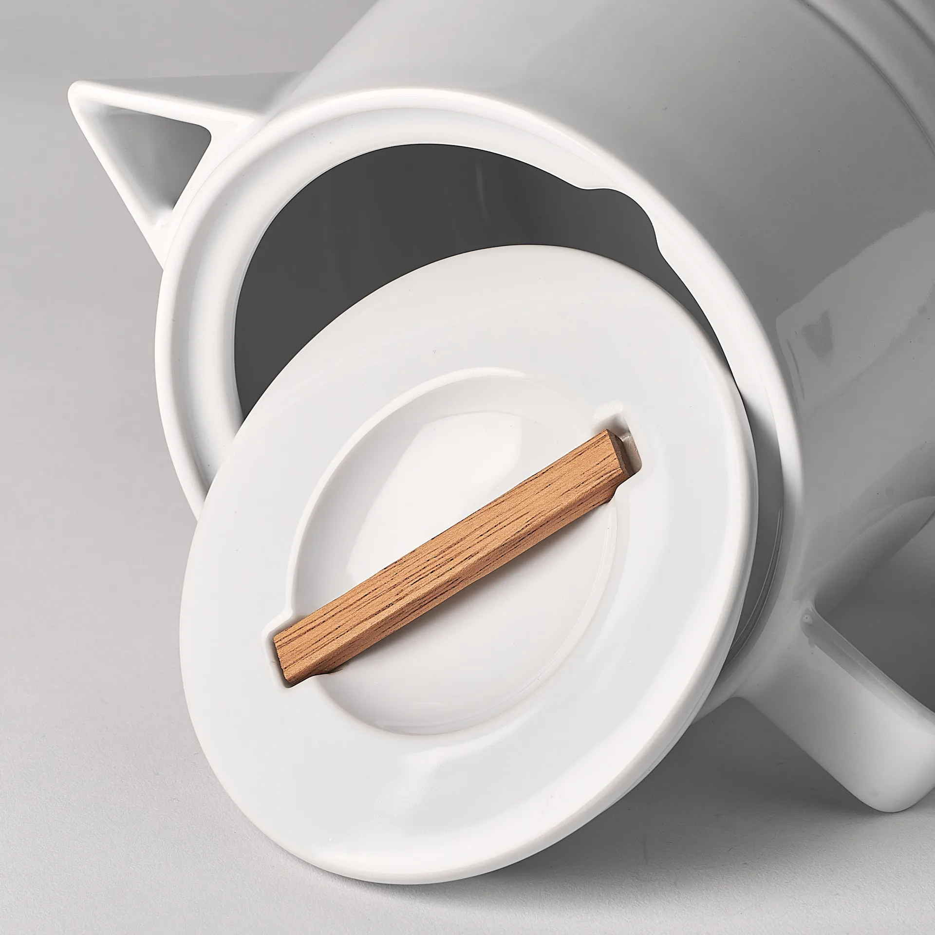 Tetera Lines 1,5 L, blanco NJRD
