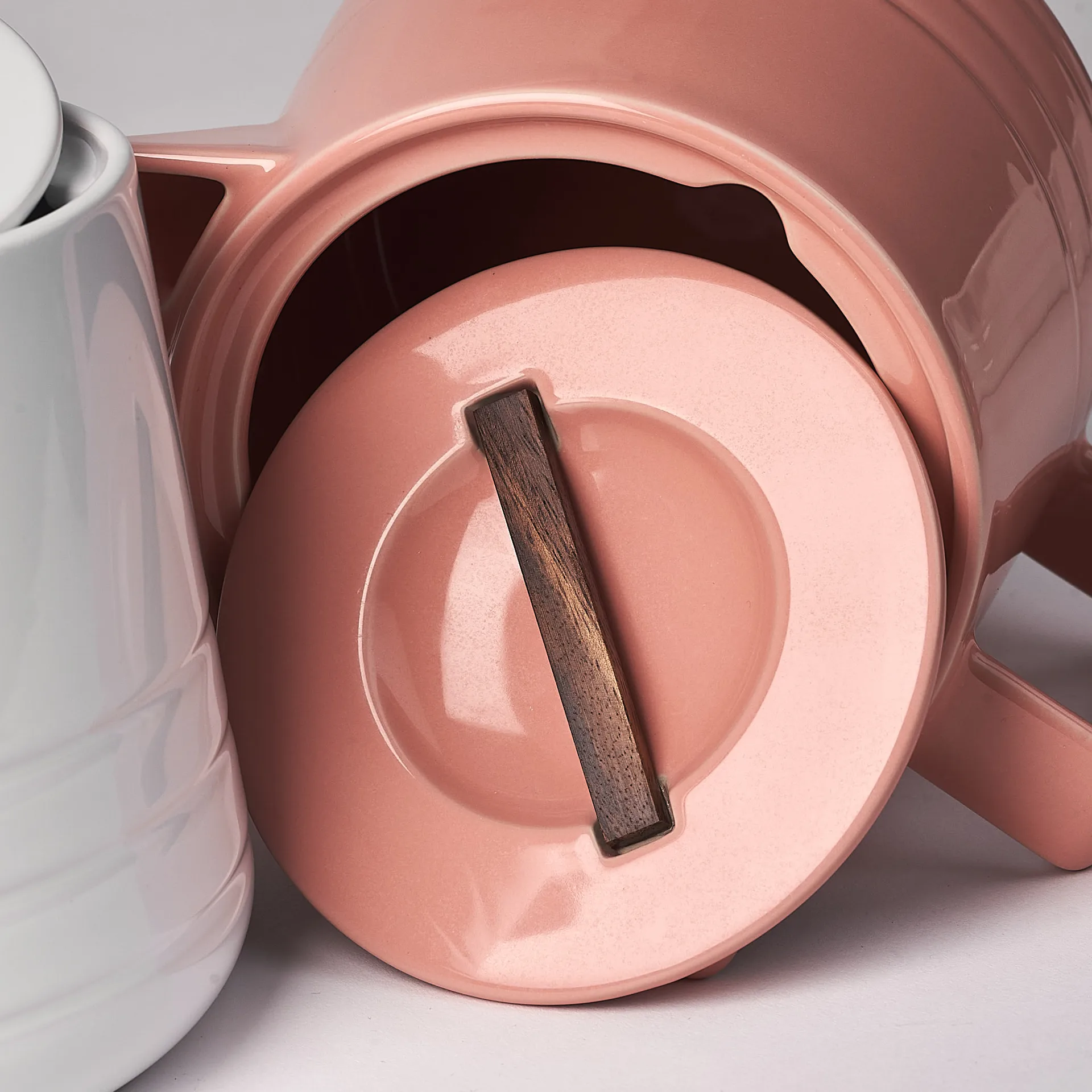 Tetera Lines 1,5 L, Rosa NJRD