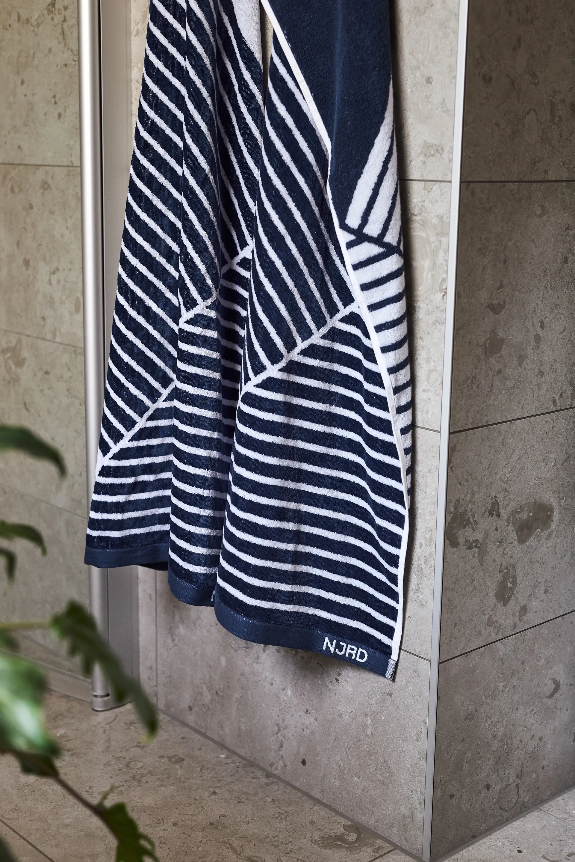 Toalla de baño Stripes 70x140 cm, azul NJRD