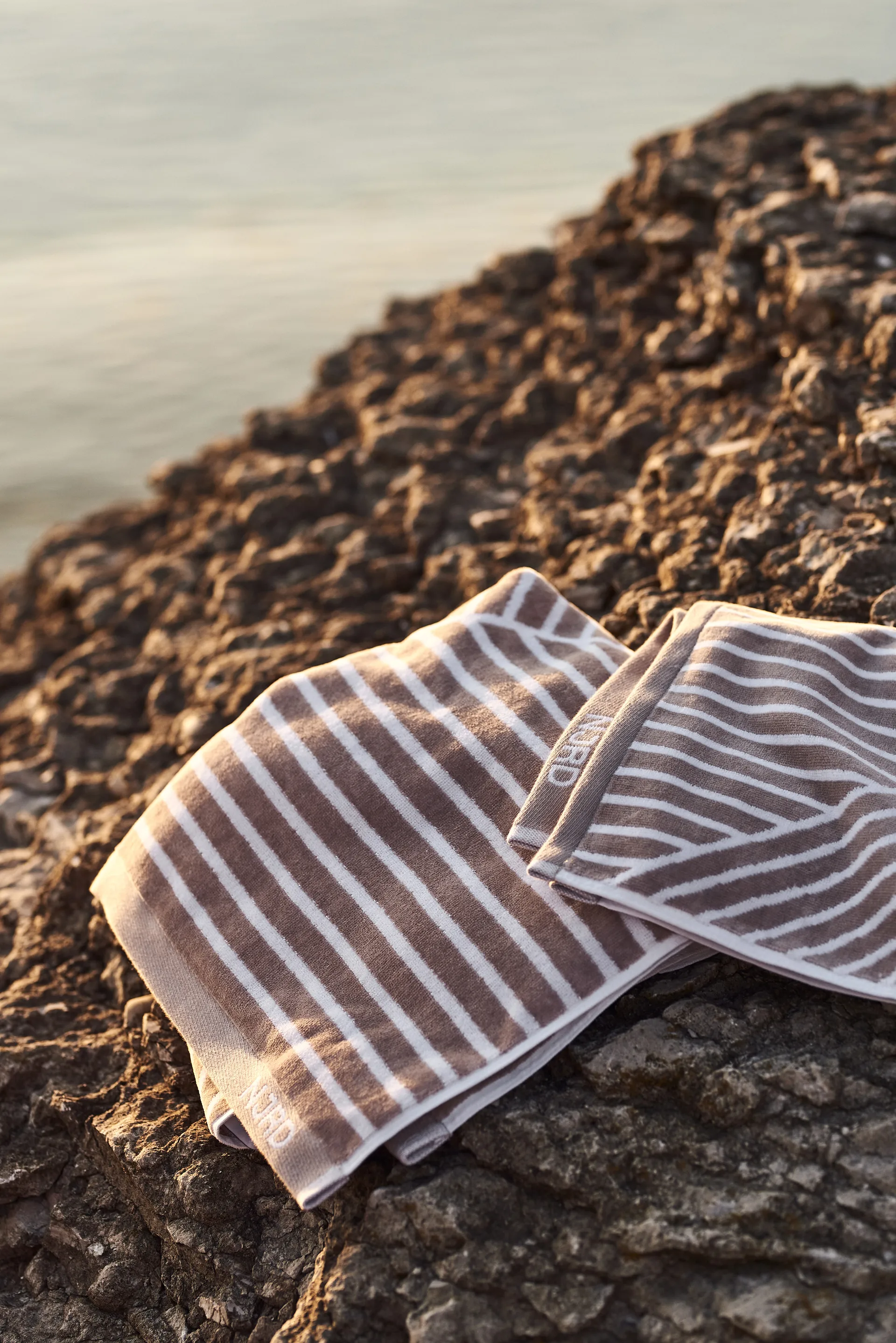 Toalla de manos Stripes 50x70 cm, beige NJRD