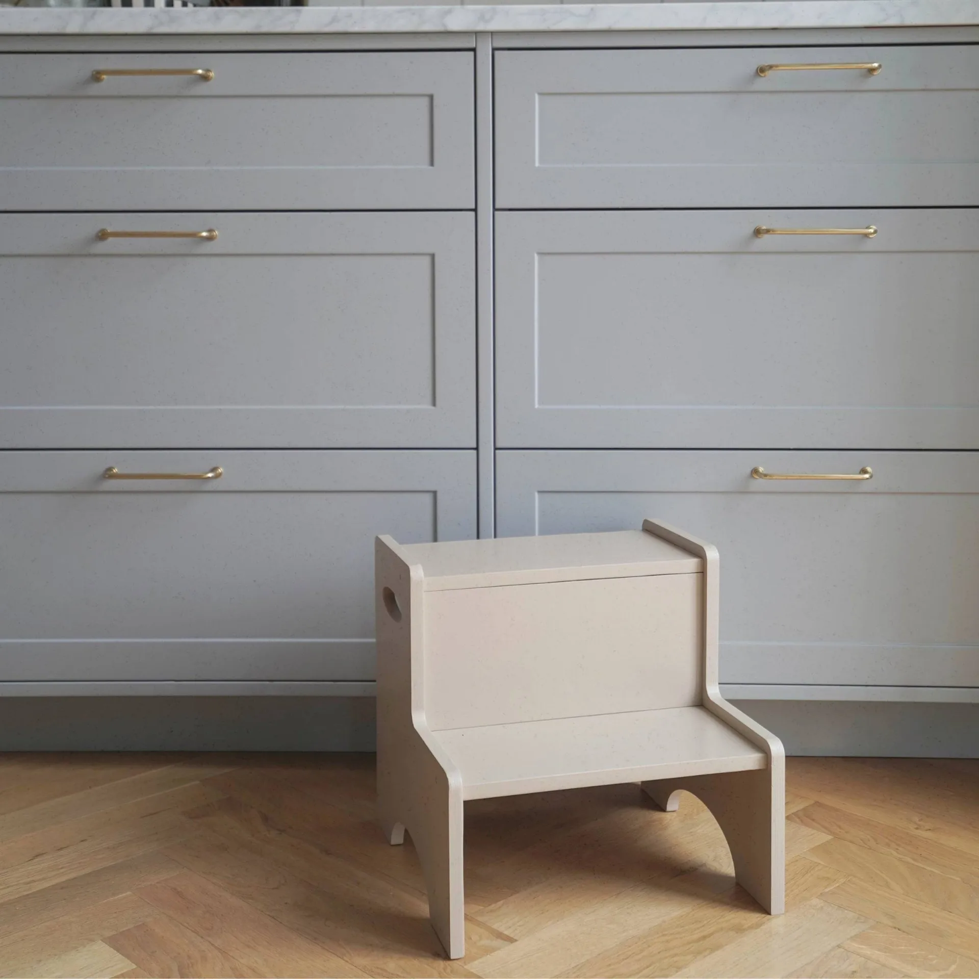 Taburete infantil Step Up, Beige Nofred
