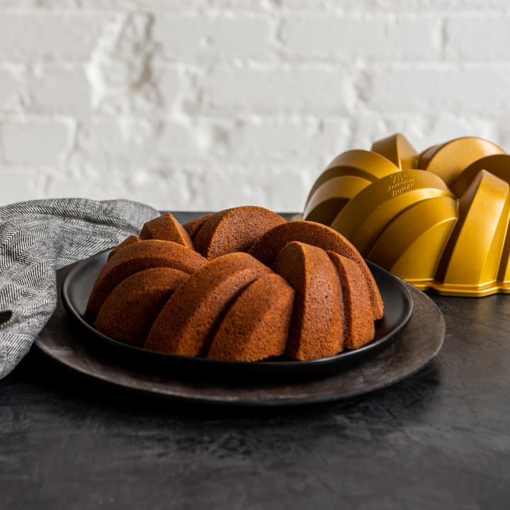 Molde de horno Nordic Ware 75th anniversary braided bundt, 2,4 L Nordic Ware