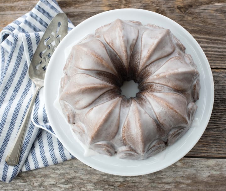 Molde de horno Nordic Ware Fleur De Lis Bundt, 2,4 L Nordic Ware