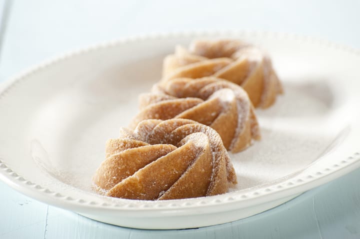 Molde Nordic Ware Heritage bundtlette, Plateado Nordic Ware