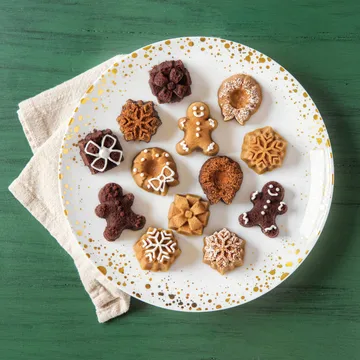 Molde Nordic Ware Holiday Tea Cake - Plateado - Nordic Ware