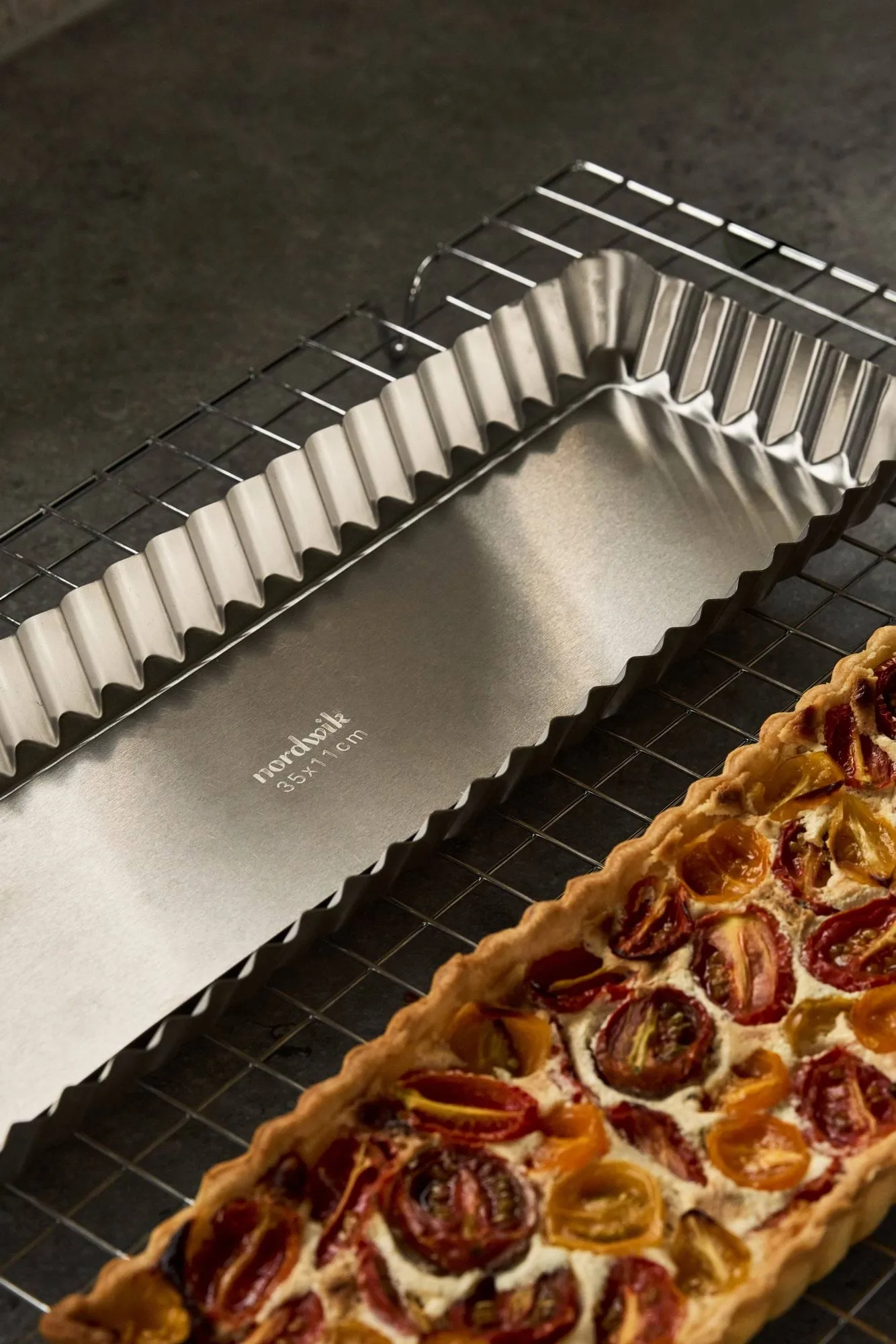Fuente para tarta BAKE con fondo desmontable, Rectangular, acero inoxidable, 35x11 cm Nordwik