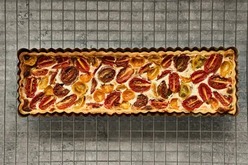 Fuente para tarta BAKE con fondo desmontable - Rectangular, acero inoxidable, 35x11 cm - Nordwik