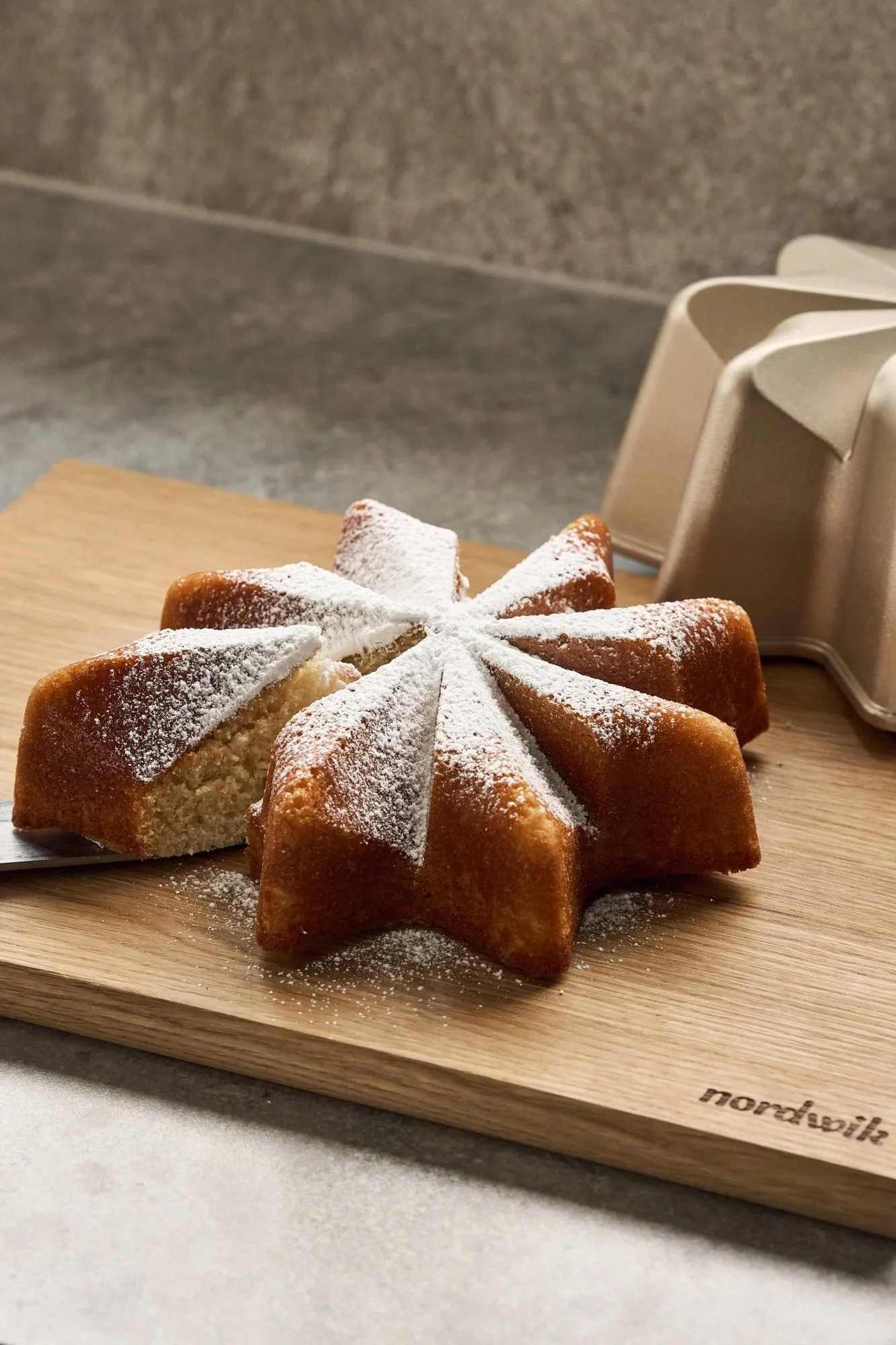 Molde para bizcocho BAKE, Aster, nonstick Nordwik