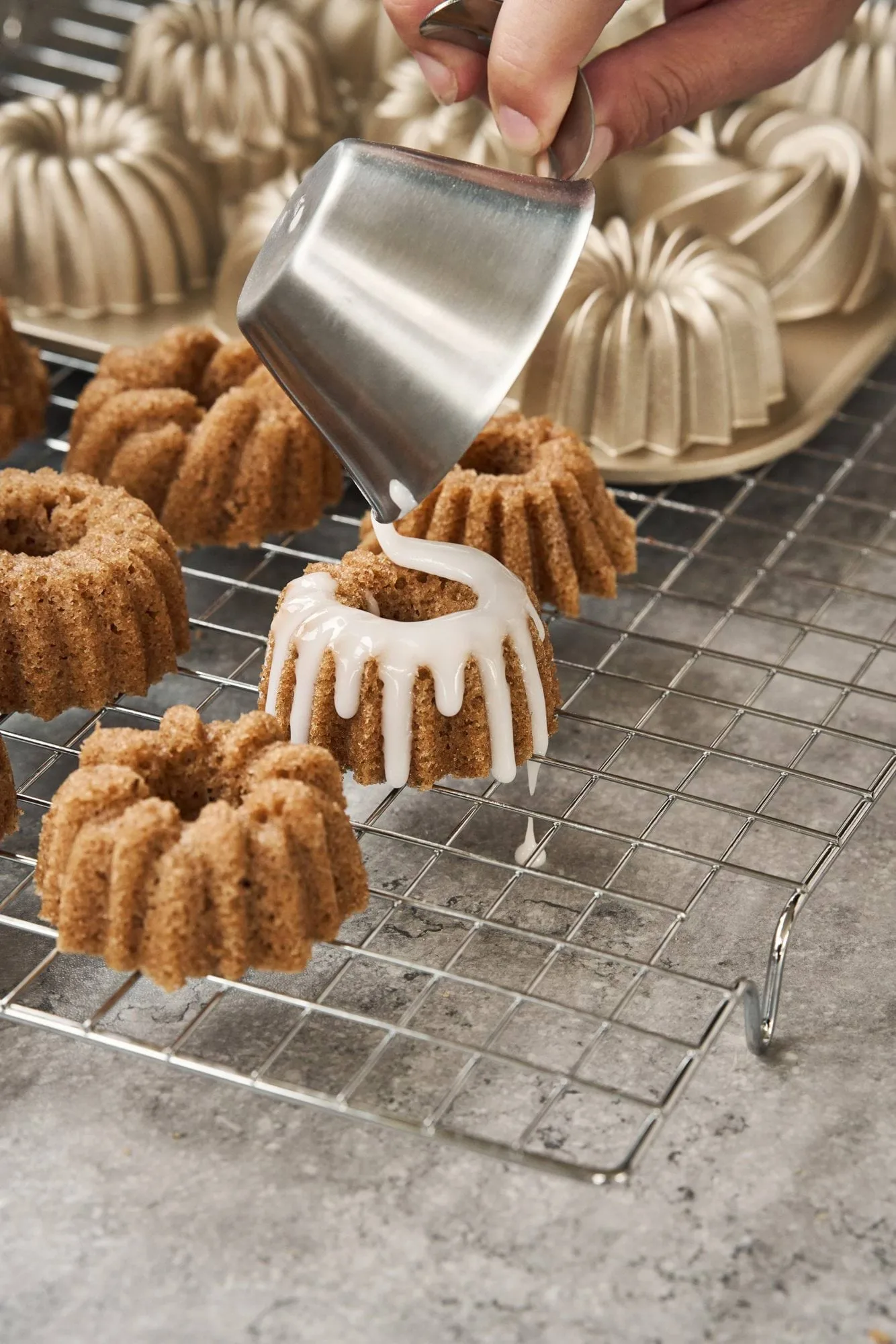 Molde para bizcocho BAKE, Rosette, nonstick Nordwik