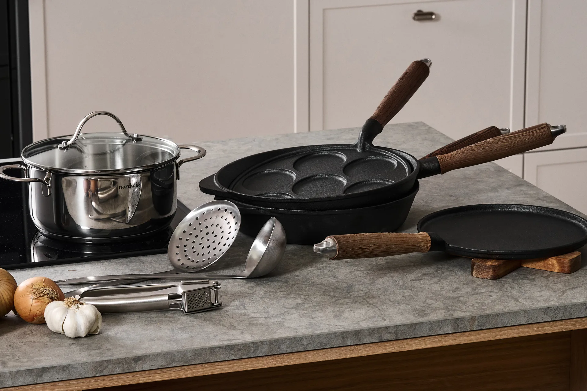 Olla con tapa de vidrio Nordwik 2,5 litros, Acero inoxidable Nordwik