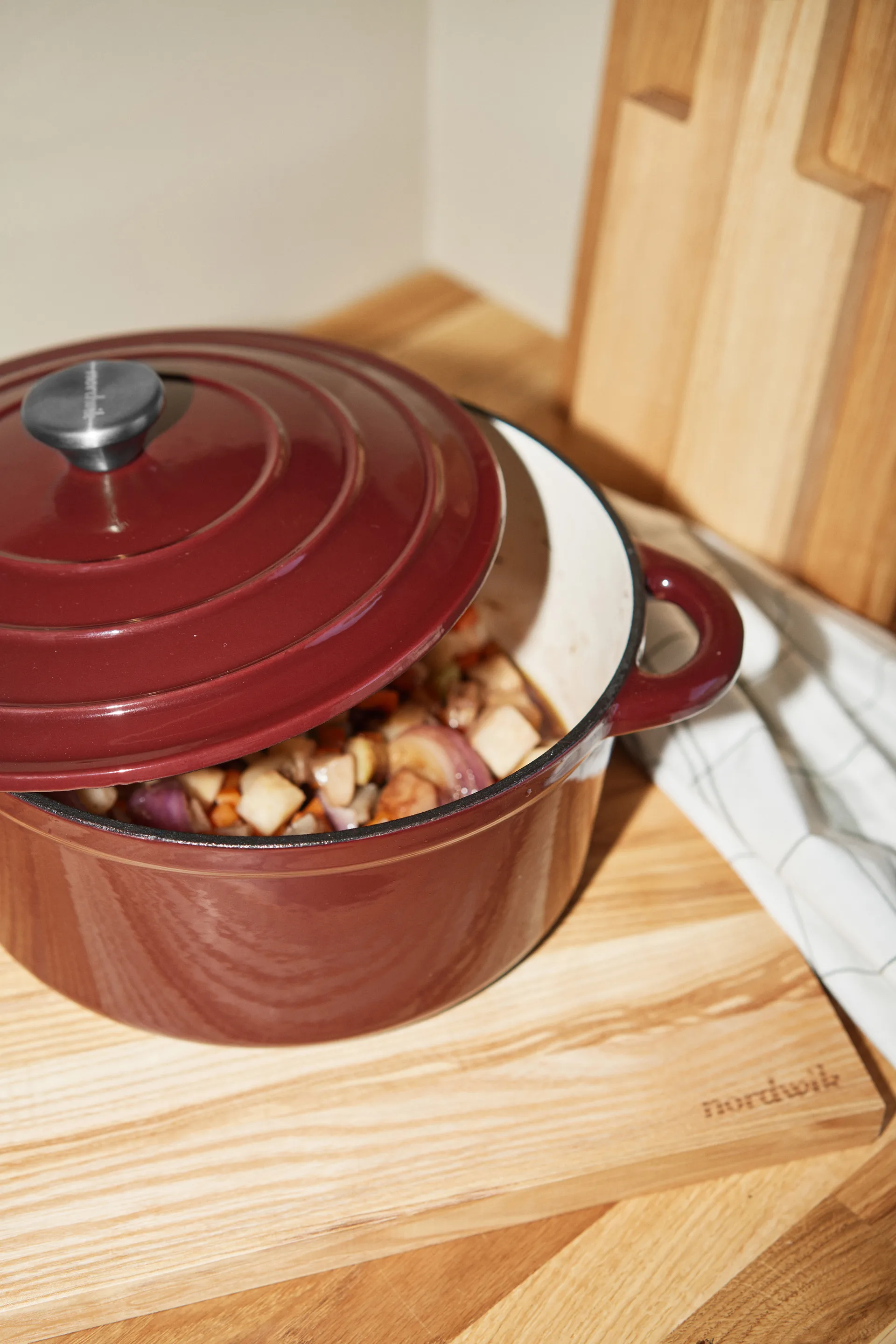 Olla de hierro fundido Nordwik redonda 5 l, Burdeos Nordwik