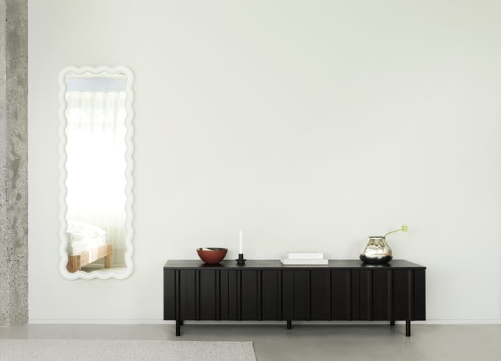 Aparador bajo Rib, Soft Black Normann Copenhagen