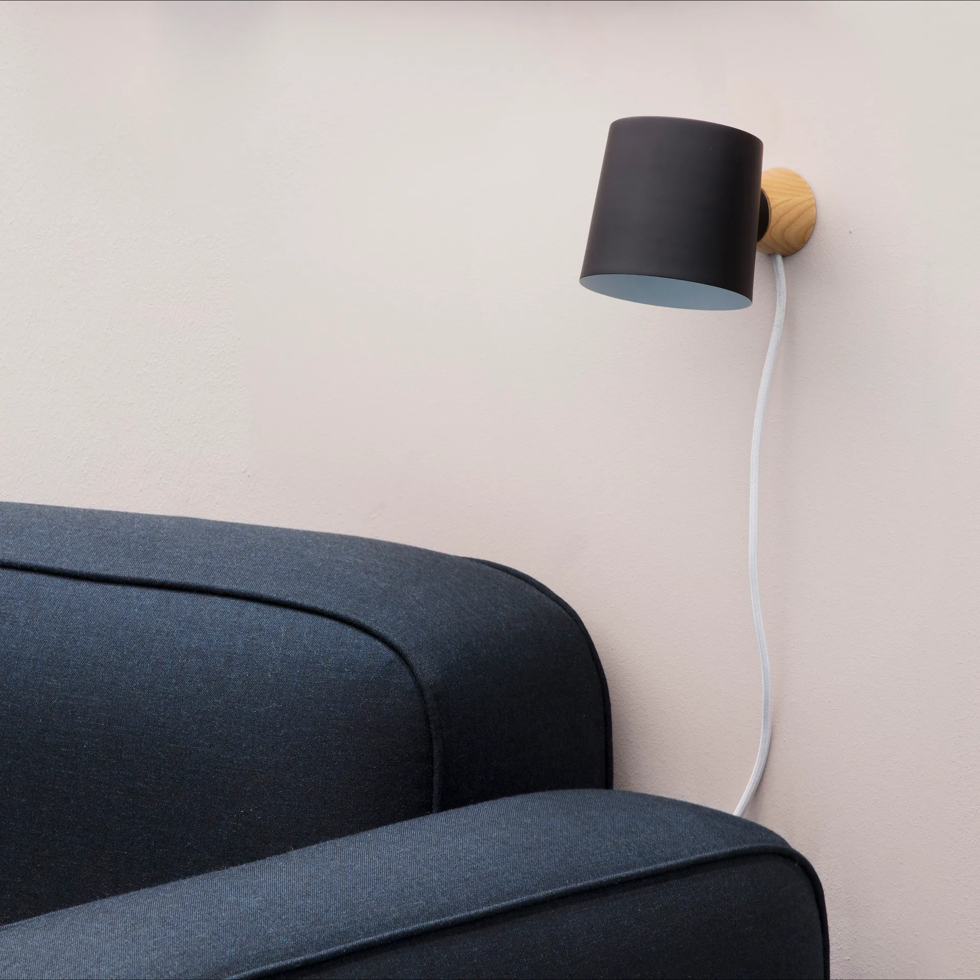 Aplique Rise, negro Normann Copenhagen
