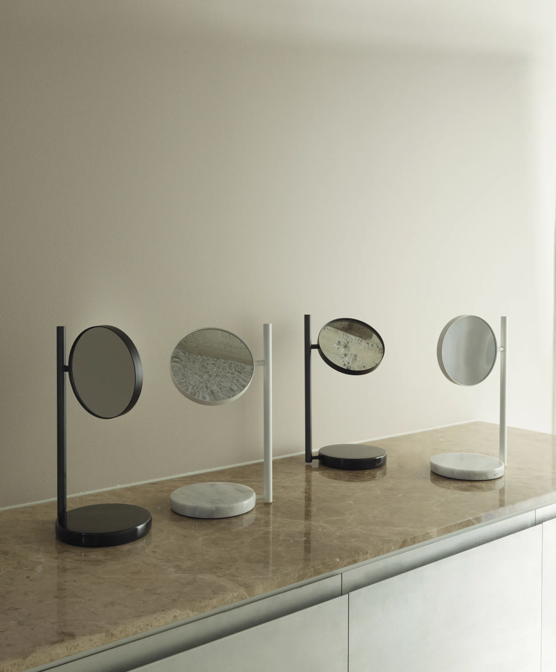 Espejo de mesa de doble cara Pose 21x39 cm, Blanco Normann Copenhagen