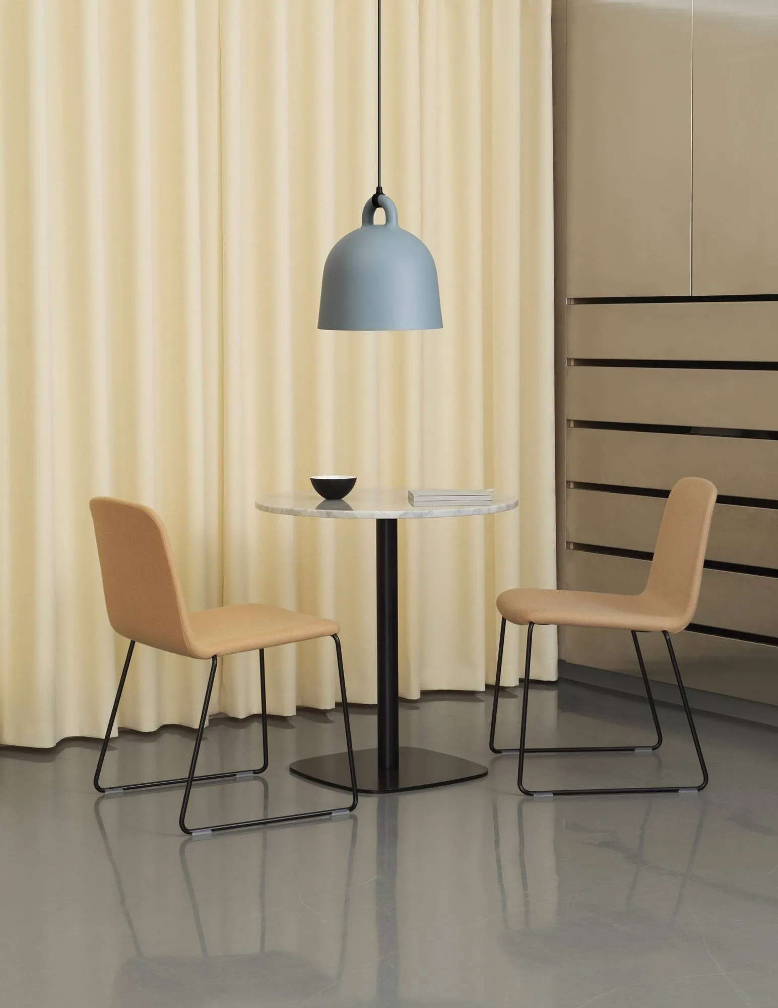 Lámpara Bell gris, medium Normann Copenhagen